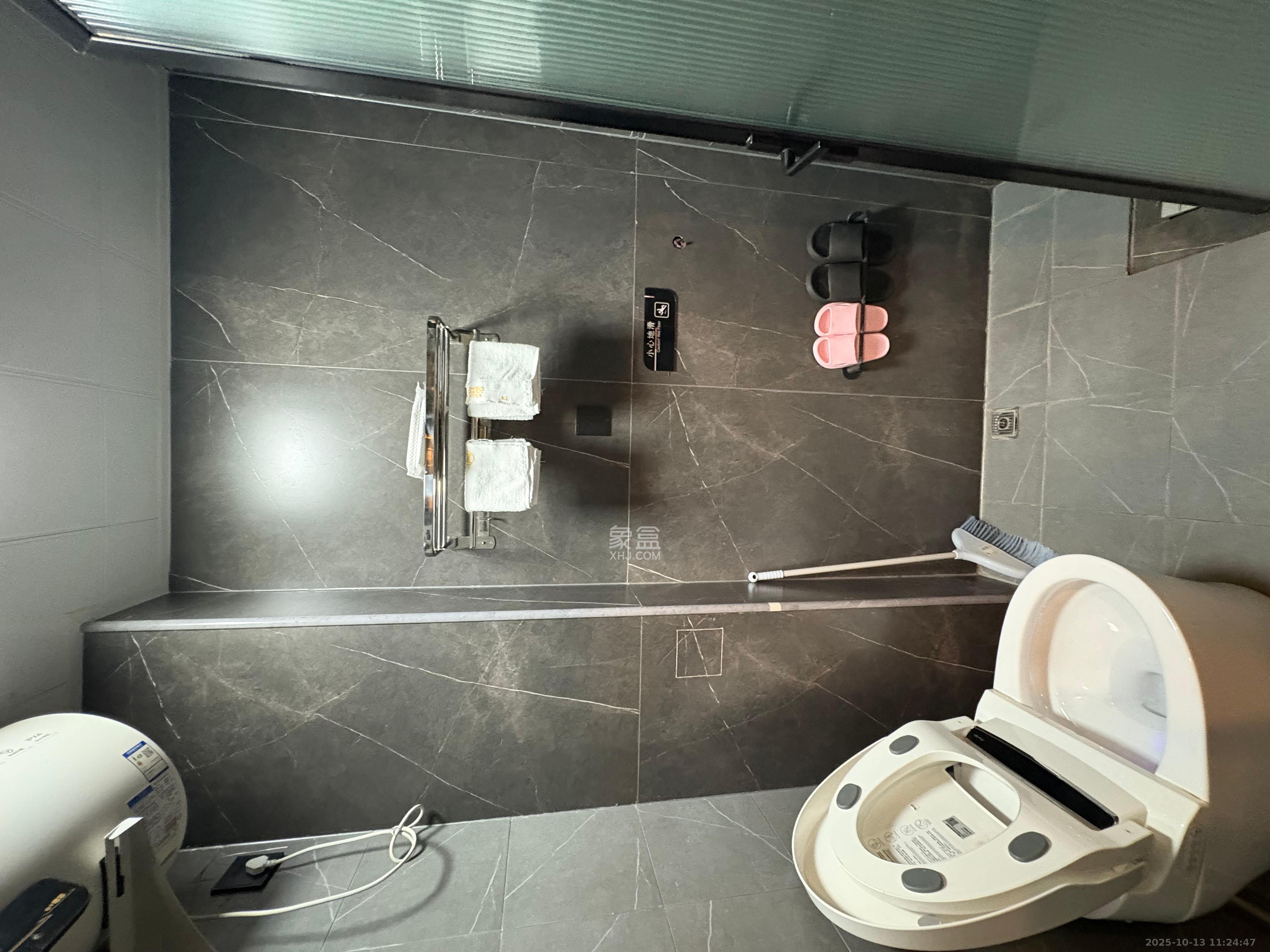 万润时光里  1室1厅1卫    1800.0元/月 万润时光里  1室1厅1卫    1800.0元/月室内图