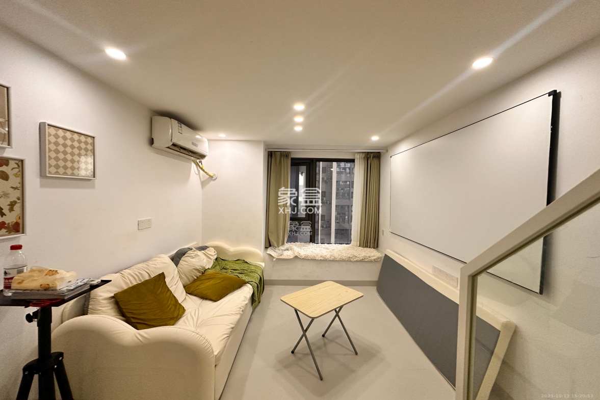 时代MOMA云PARK  2室1厅1卫    2500.0元/月 时代MOMA云PARK  2室1厅1卫    2500.0元/月室内图1