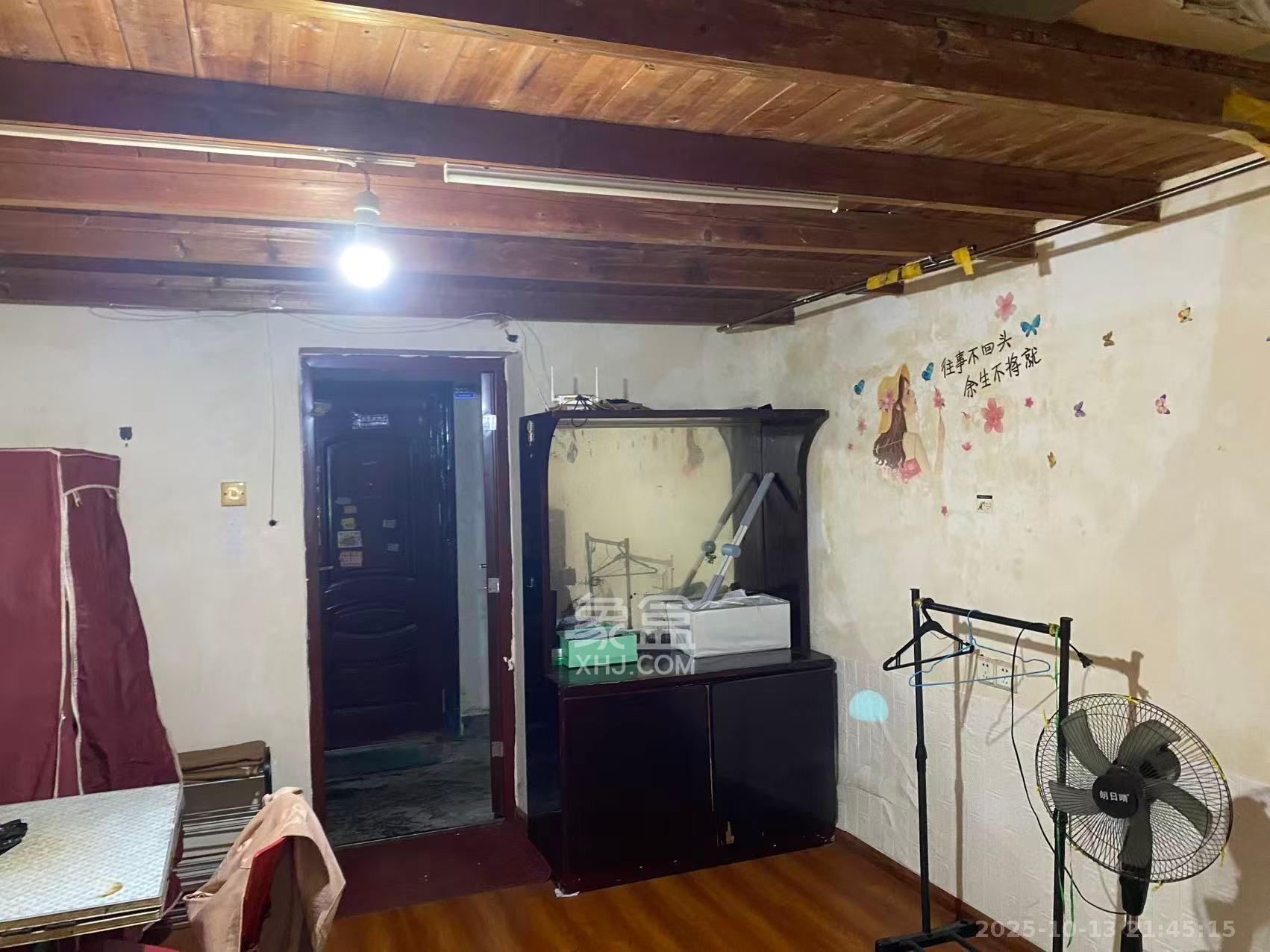 曙光小区  1室1厅1卫    900.0元/月室内图