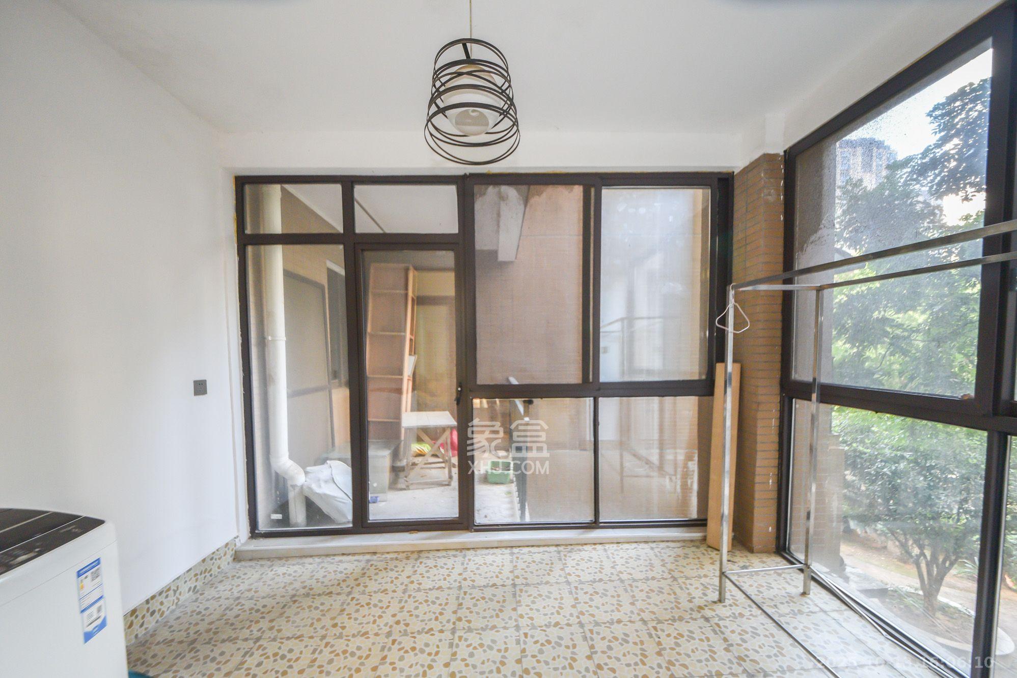 大鸿杰座 3室2厅1卫 3000.0元/月 大鸿杰座 3室2厅1卫 3000.0元/月室内图