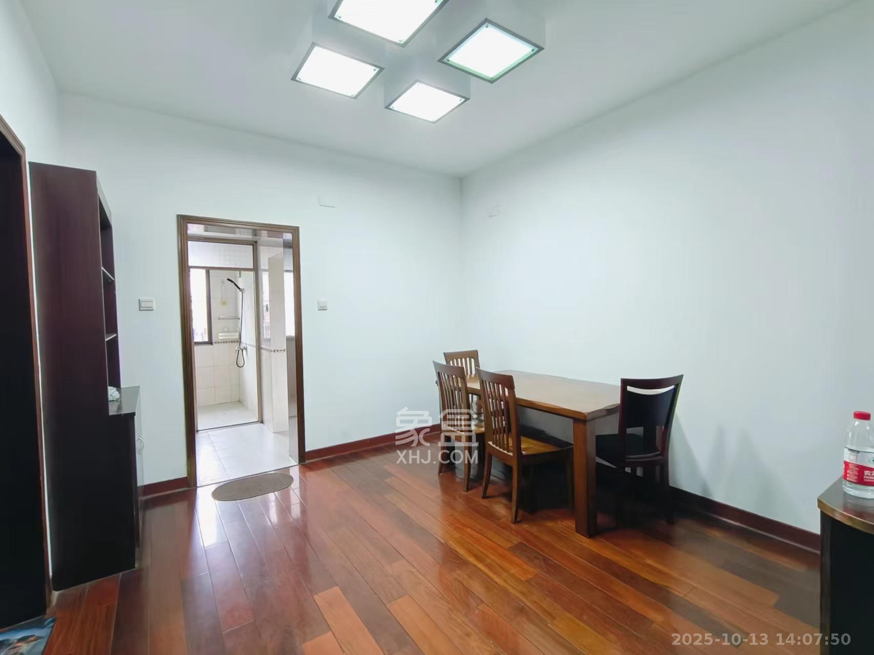 家兴公寓(洪家井)  2室1厅1卫    2300.0元/月 家兴公寓(洪家井)  2室1厅1卫    2300.0元/月室内图