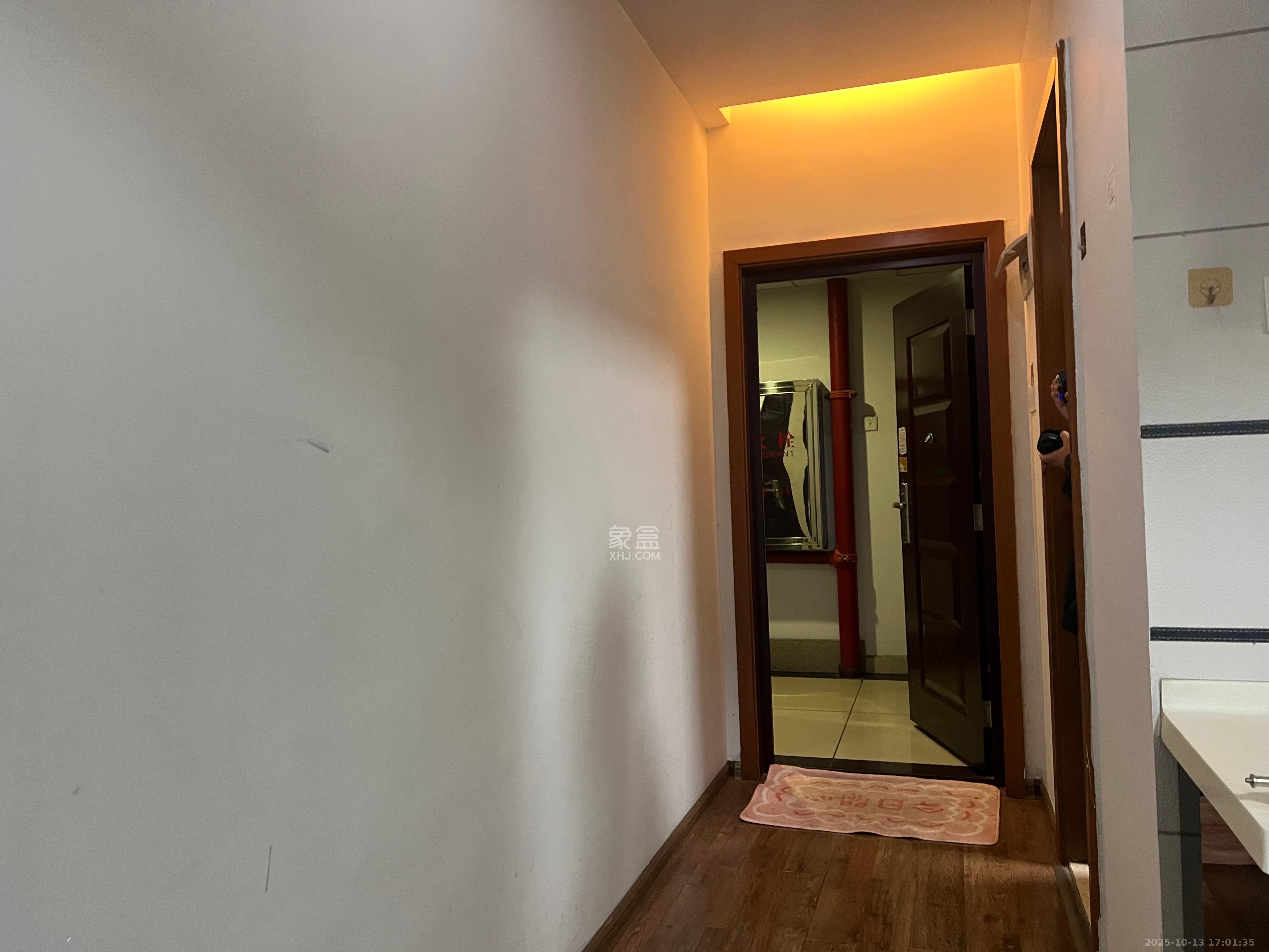 昊天大厦 1室1厅1卫 1700.0元/月 昊天大厦 1室1厅1卫 1700.0元/月室内图