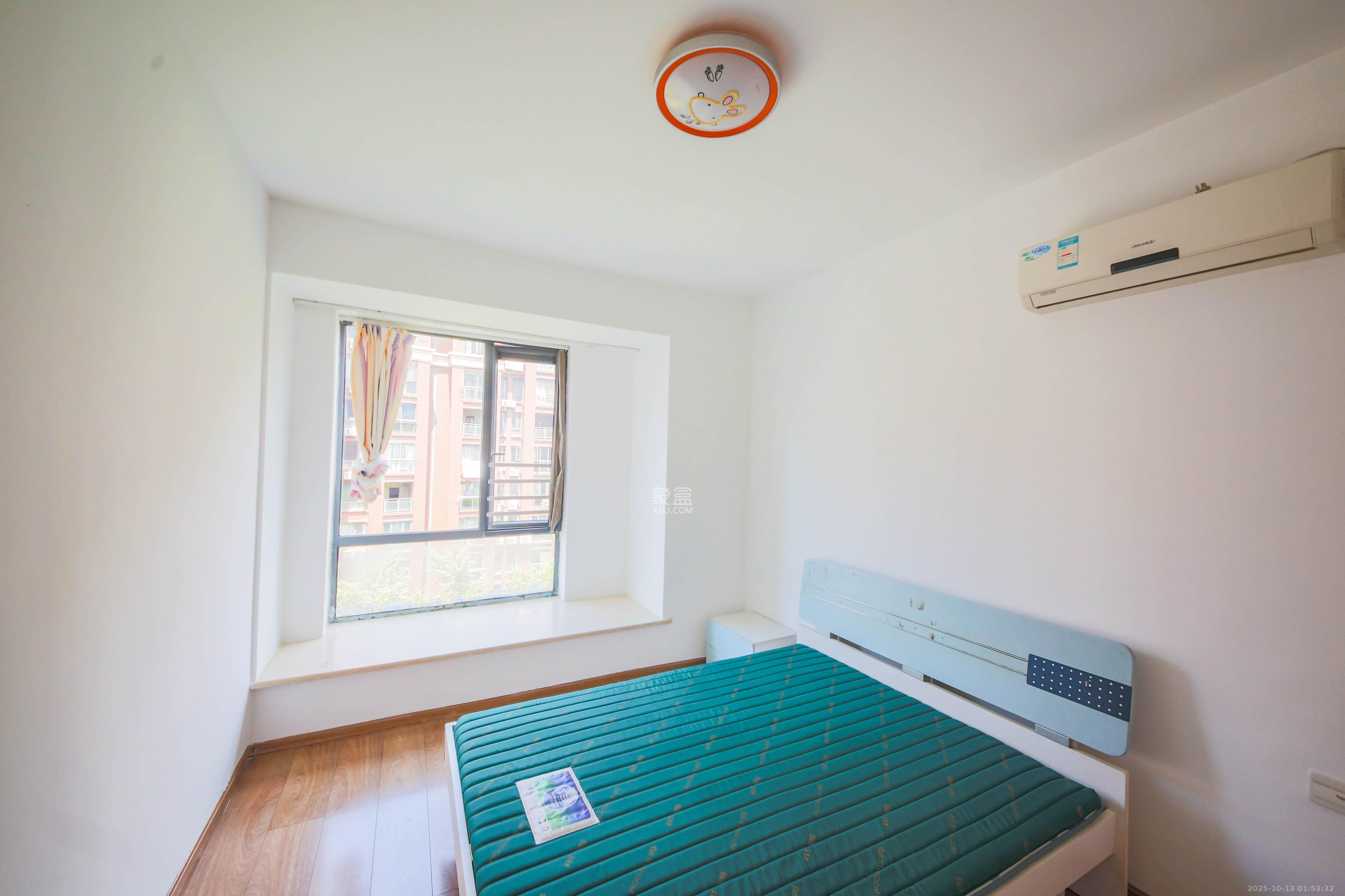 奥林匹克花园 3室2厅1卫 115.0万 奥林匹克花园 3室2厅1卫 115.0万卧室