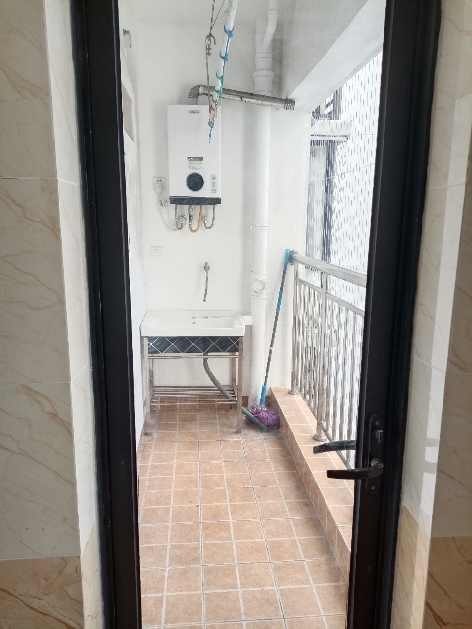 永升华府  3室2厅2卫    2700.0元/月 永升华府  3室2厅2卫    2700.0元/月室内图