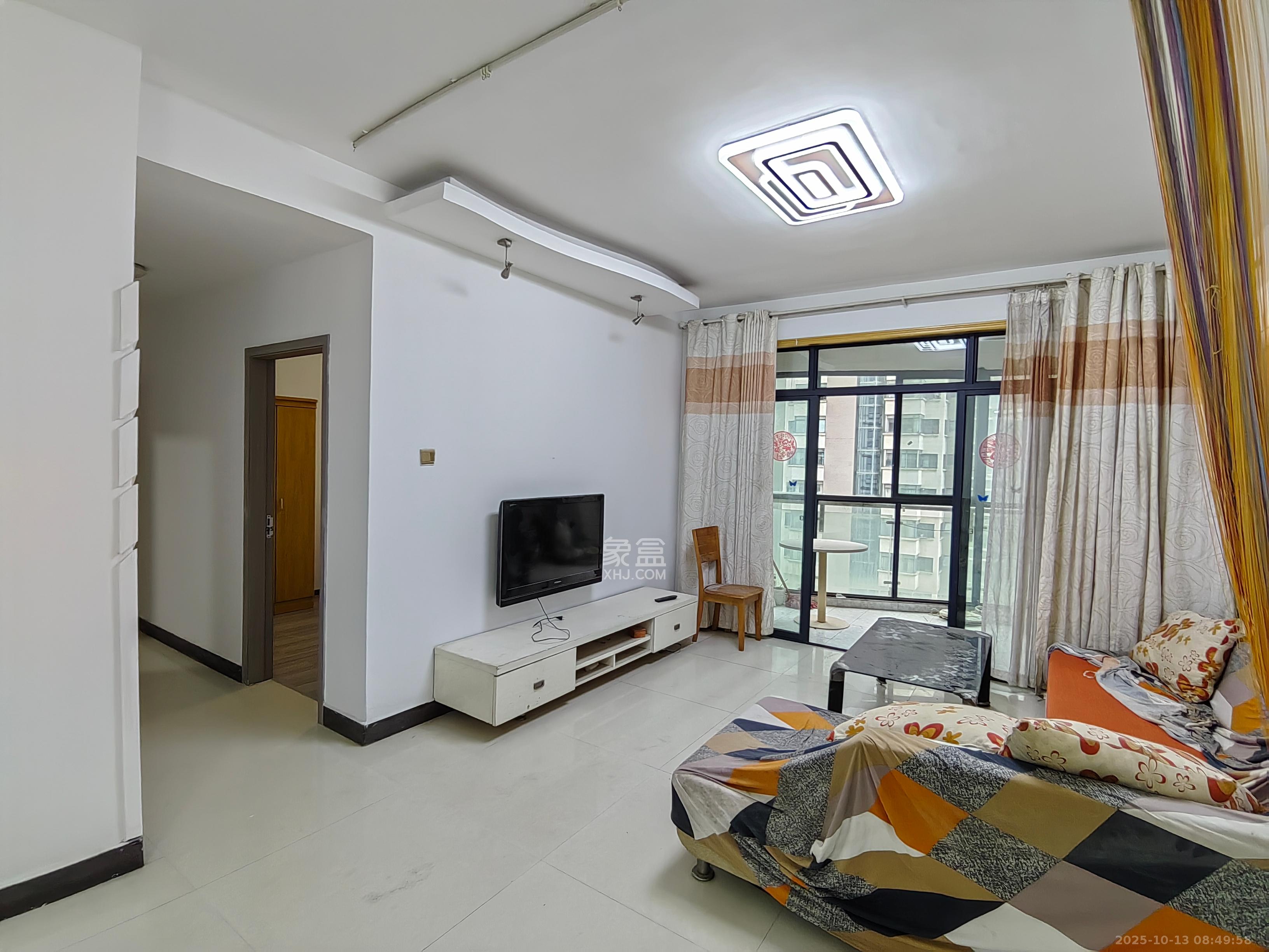 湘江世纪城鸿江苑 2室2厅1卫 1700.0元/月 湘江世纪城鸿江苑 2室2厅1卫 1700.0元/月室内图