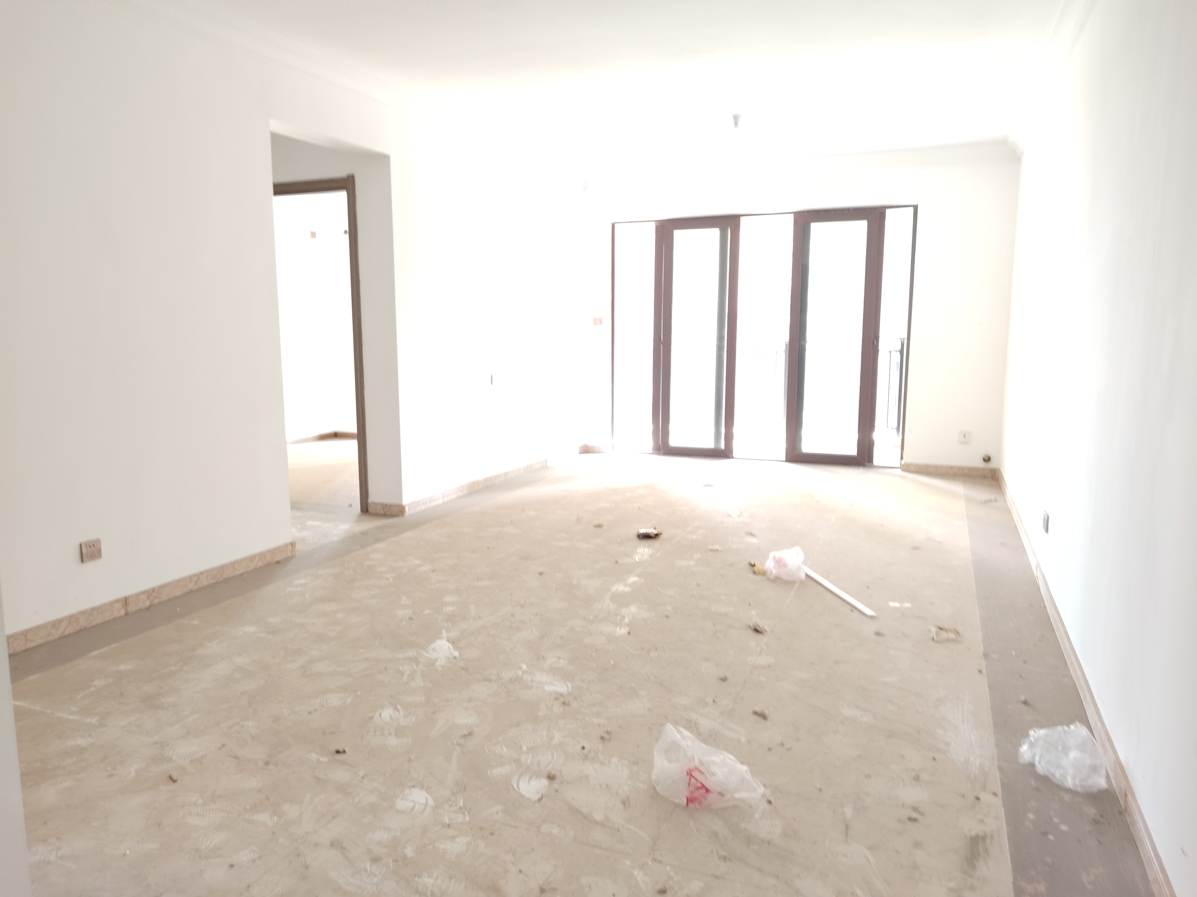 东城首府  3室2厅2卫    57.8万