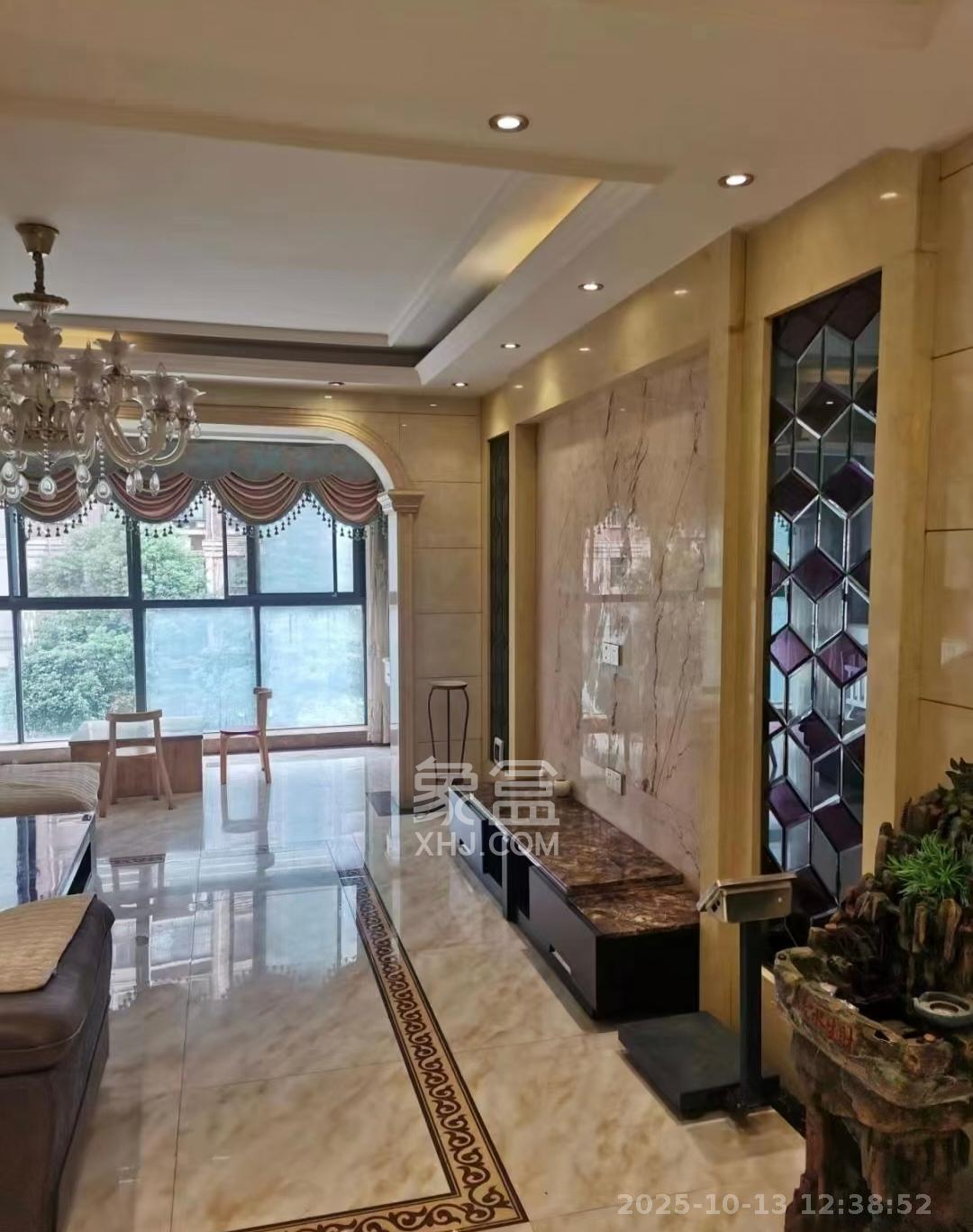 五矿格澜郡 4室2厅2卫 2500.0元/月 五矿格澜郡 4室2厅2卫 2500.0元/月室内图