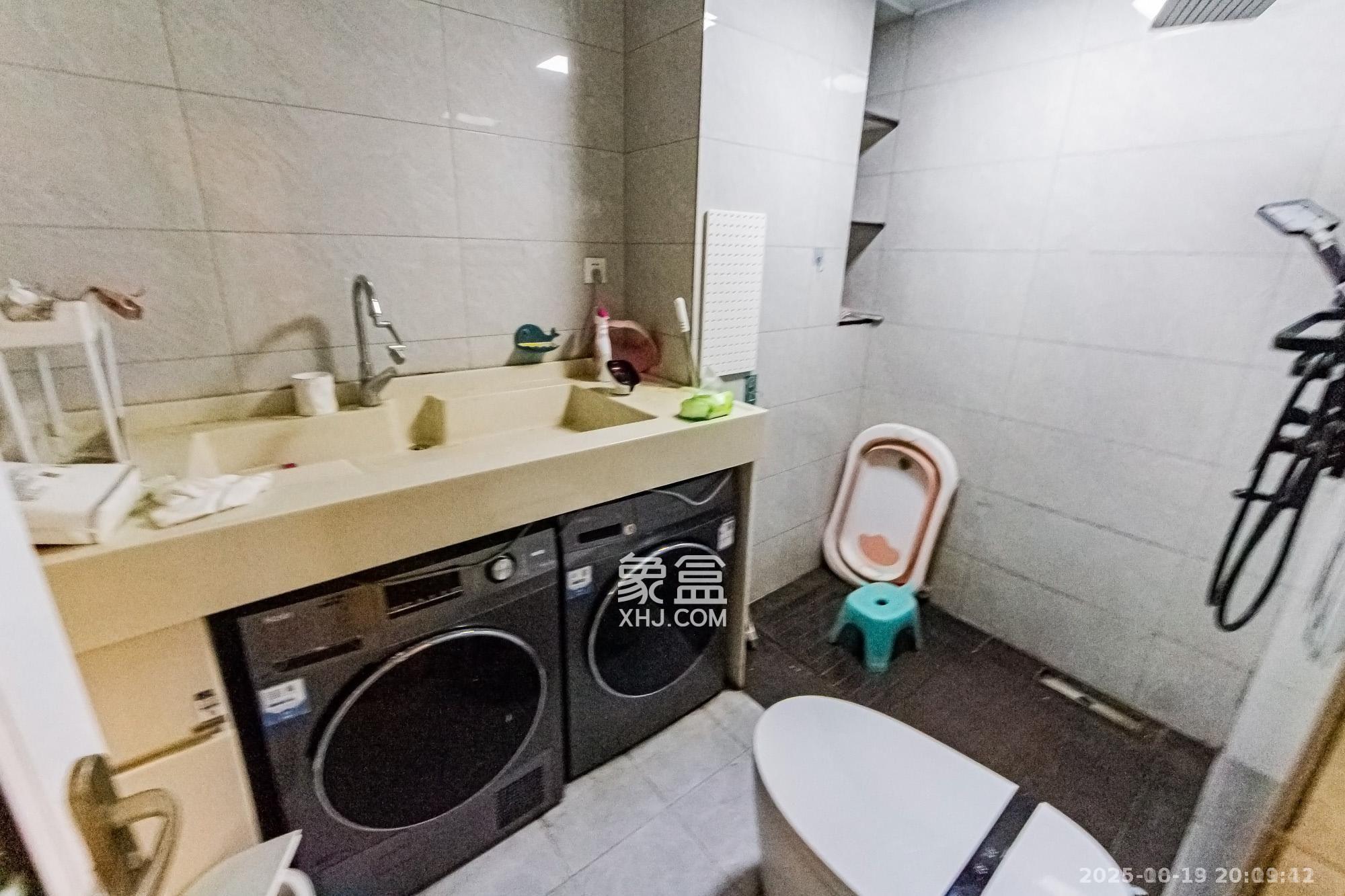 北辰三角洲E4区  3室2厅1卫    3500.0元/月室内图