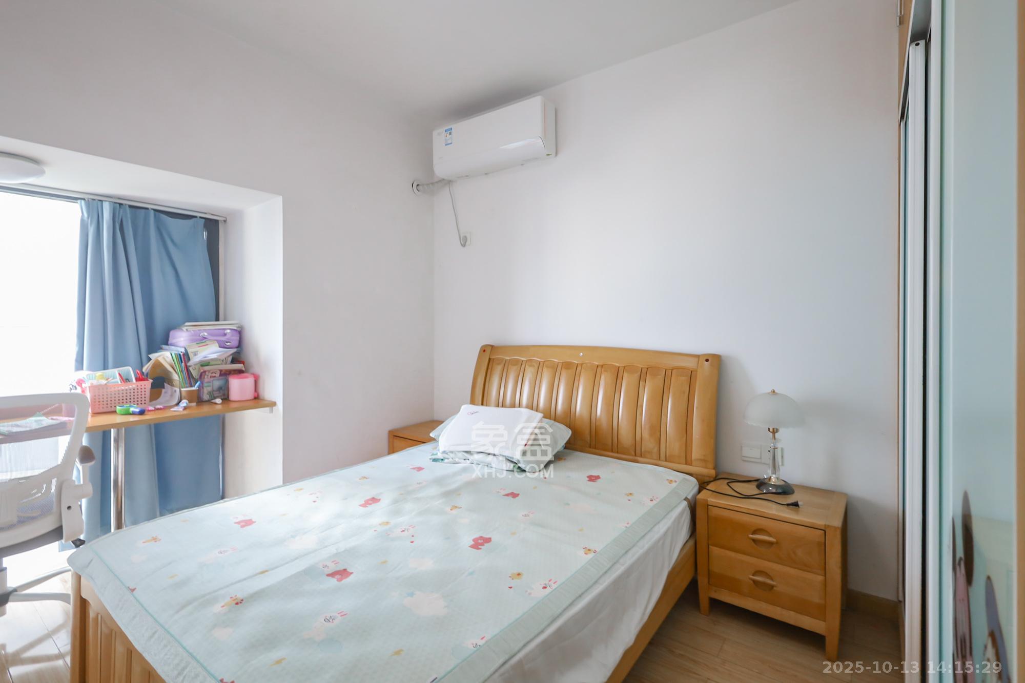 美林银谷 3室2厅2卫 110.0万 美林银谷 3室2厅2卫 110.0万卧室