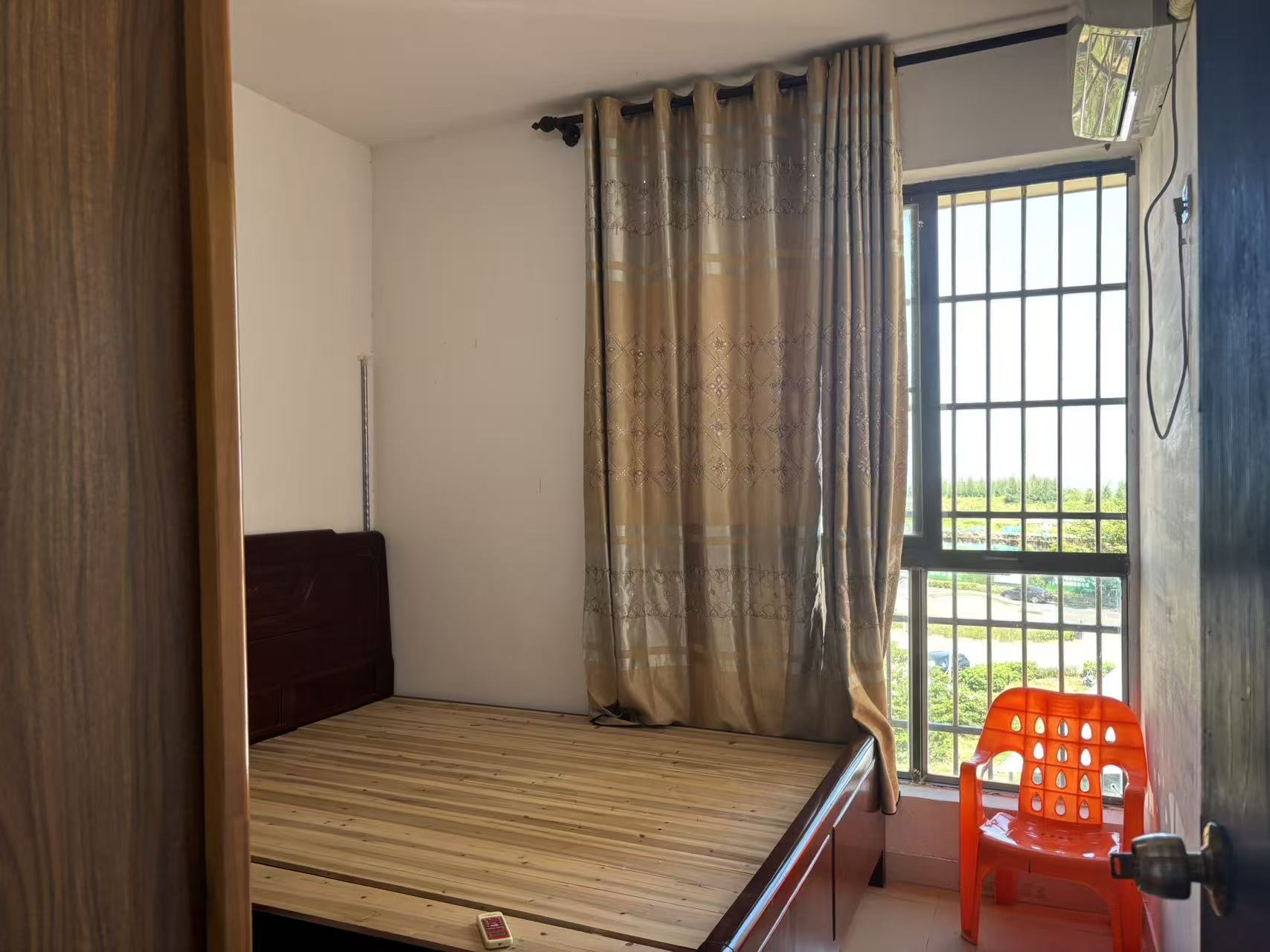 西海岸镇海小区 1室1厅1卫 800.0元/月 西海岸镇海小区 1室1厅1卫 800.0元/月室内图