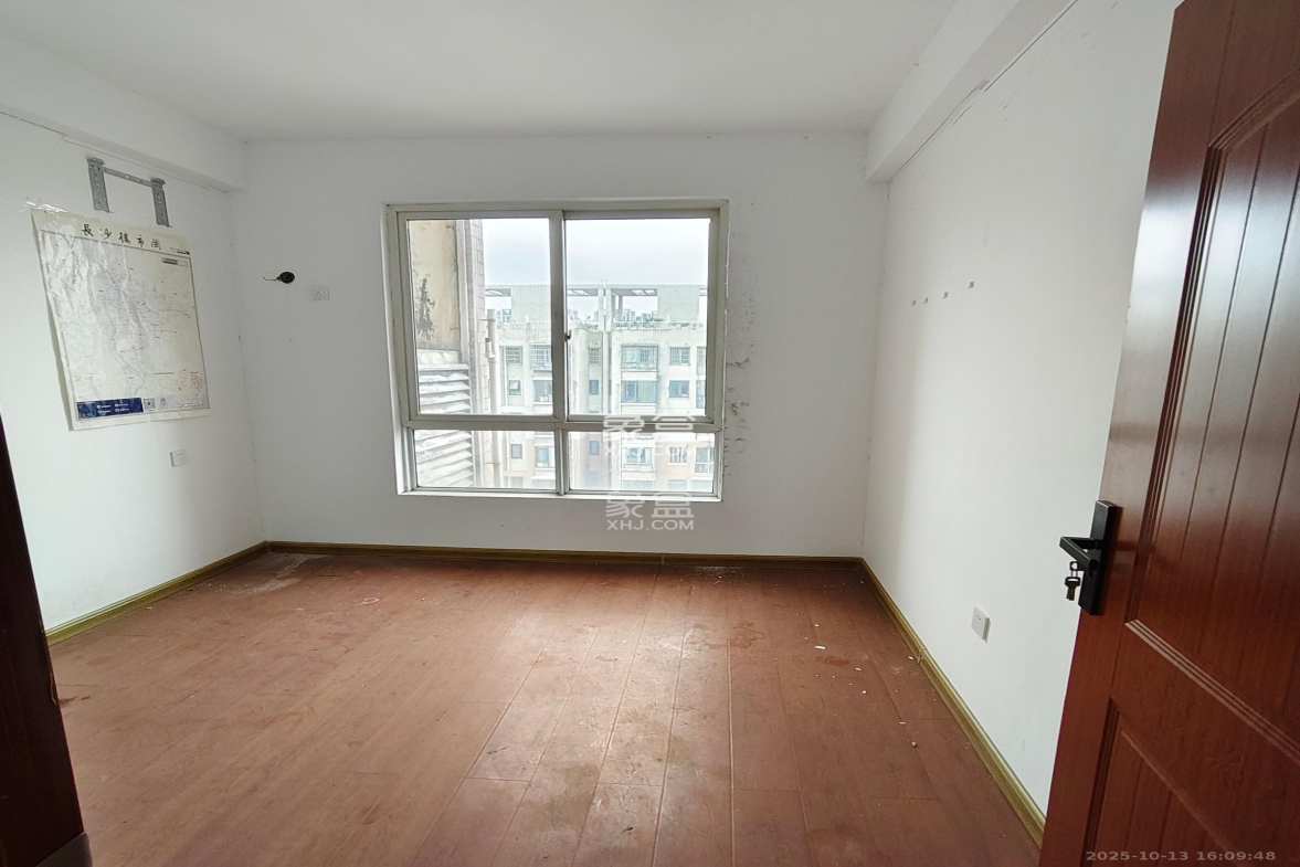 山语城一期 3室2厅2卫 2500.0元/月 山语城一期 3室2厅2卫 2500.0元/月室内图