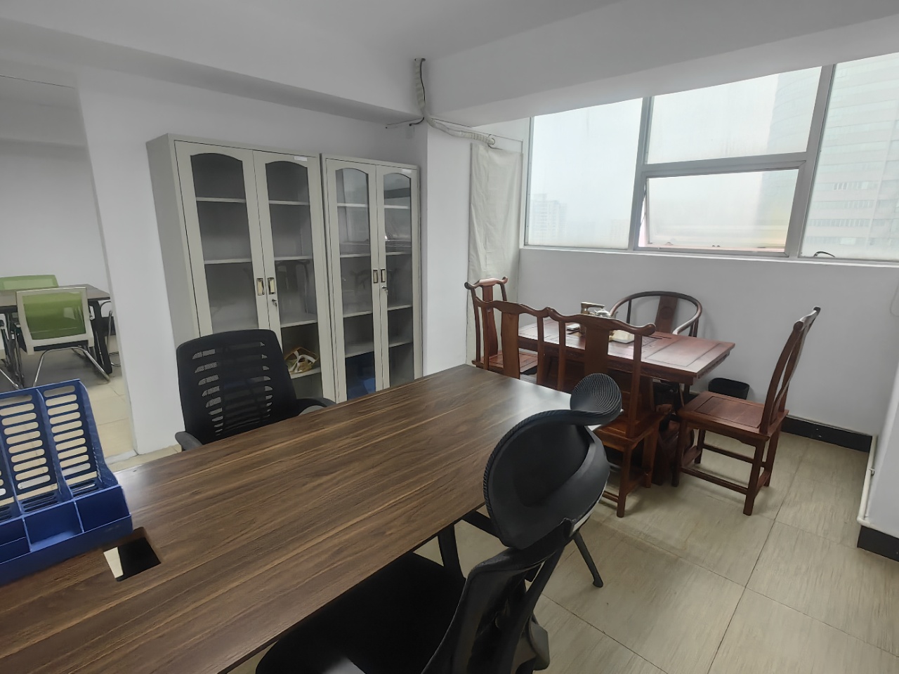 海涯大厦 1室2厅1卫 4200.0元/月 海涯大厦 1室2厅1卫 4200.0元/月室内图