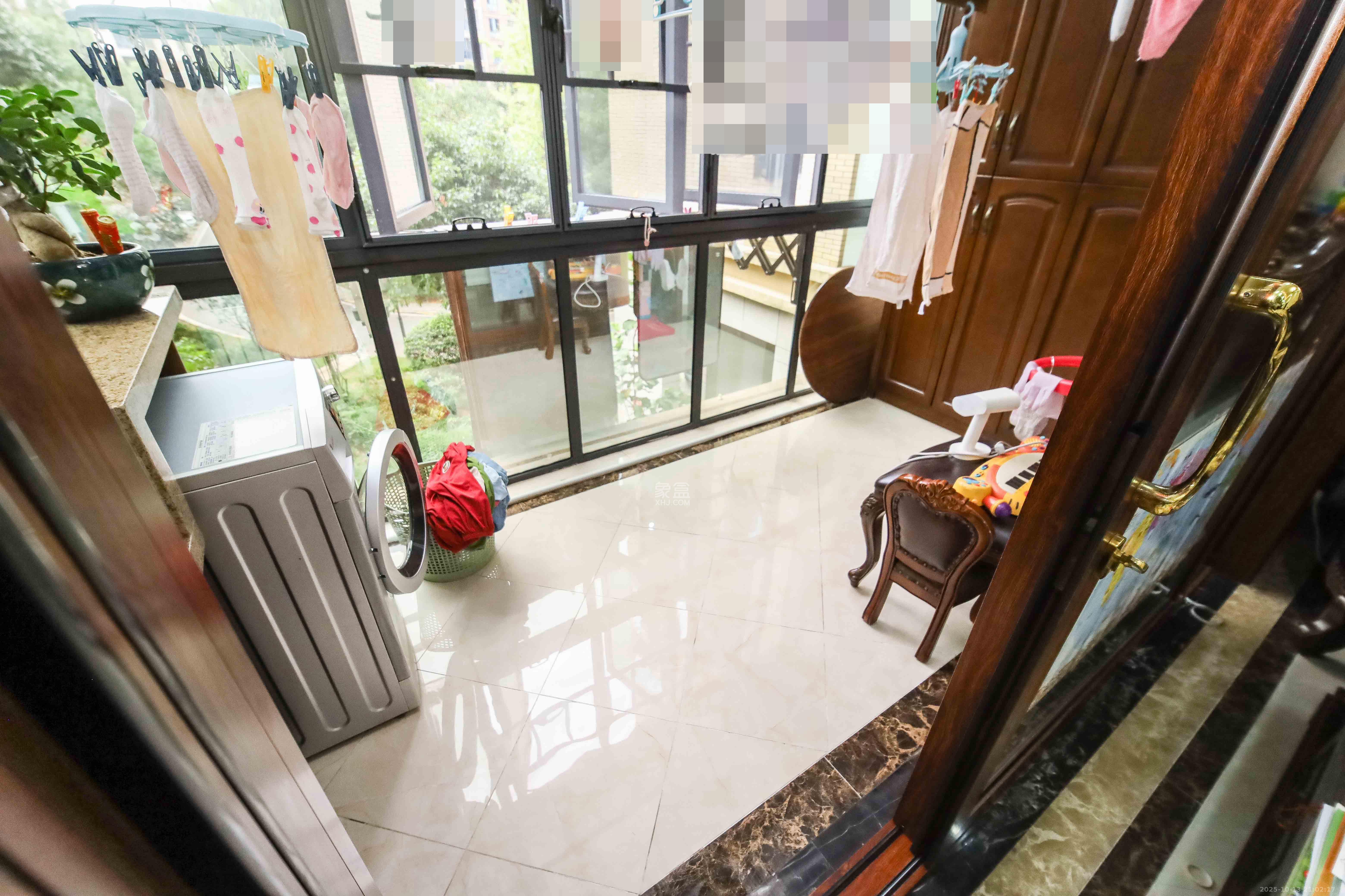 长房白沙湾  3室2厅2卫    135.0万阳台