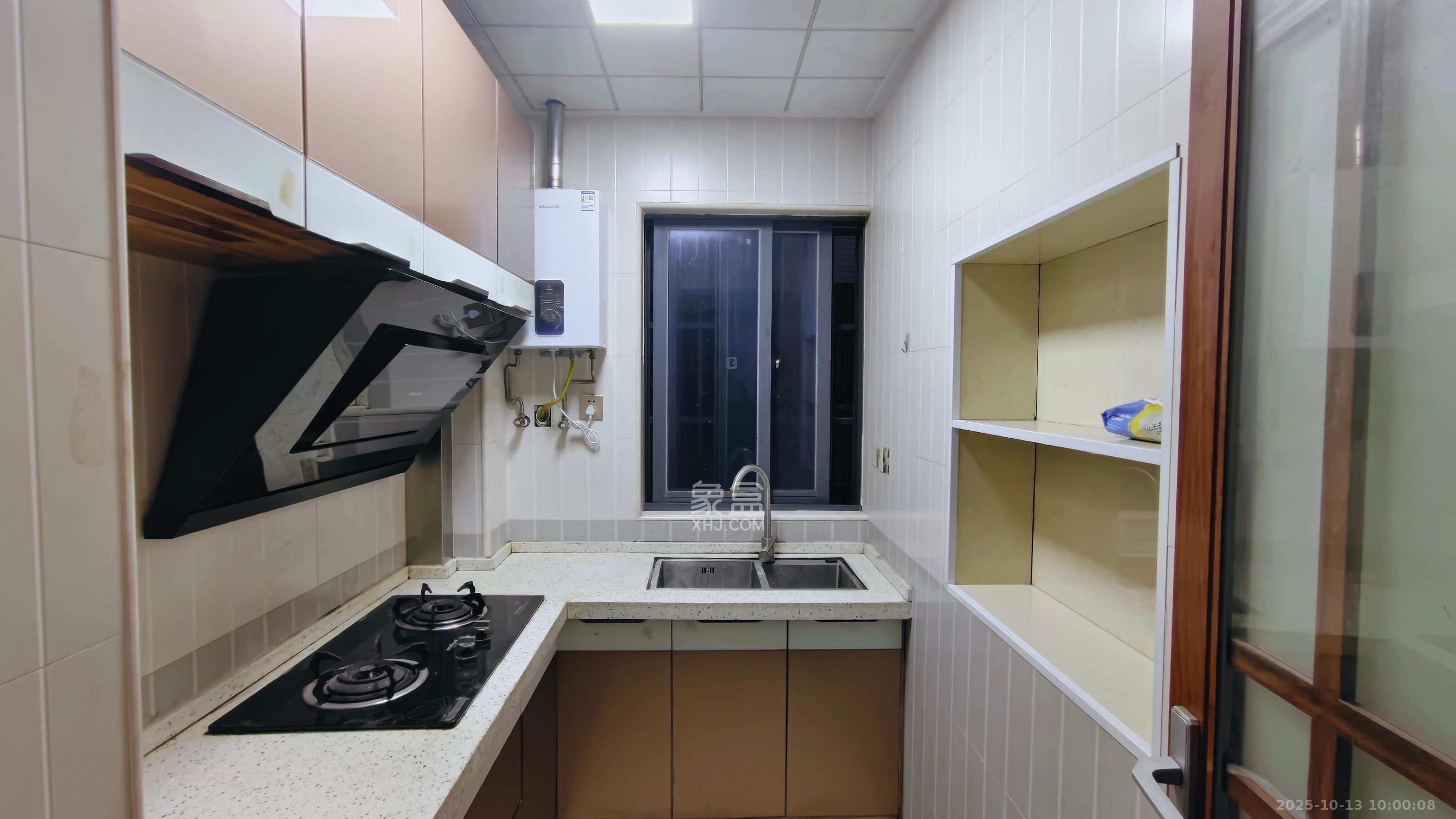 辉宏橄榄城  3室2厅1卫    2000.0元/月 辉宏橄榄城  3室2厅1卫    2000.0元/月室内图