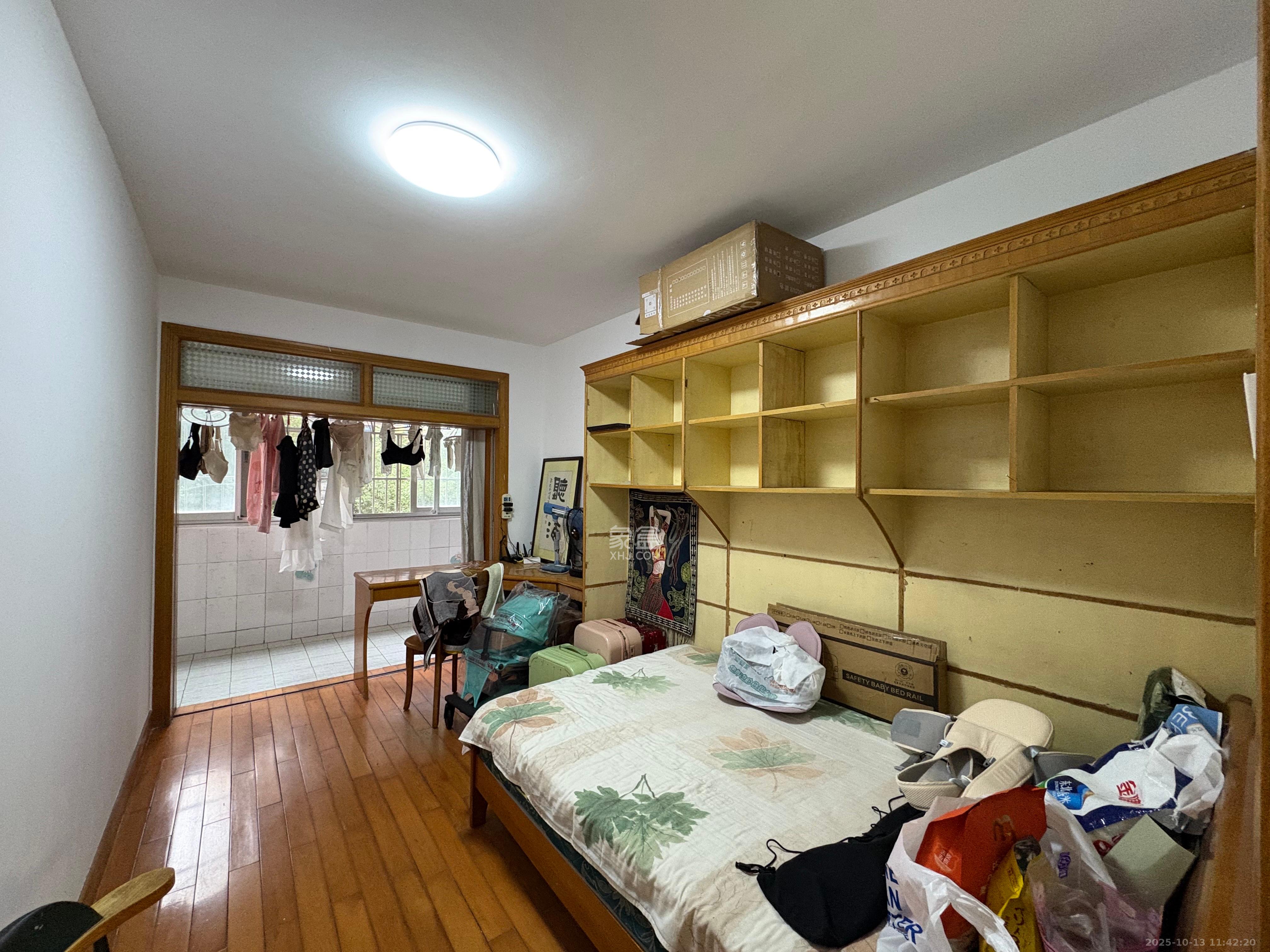 湘卫花苑  3室2厅2卫    2100.0元/月室内图