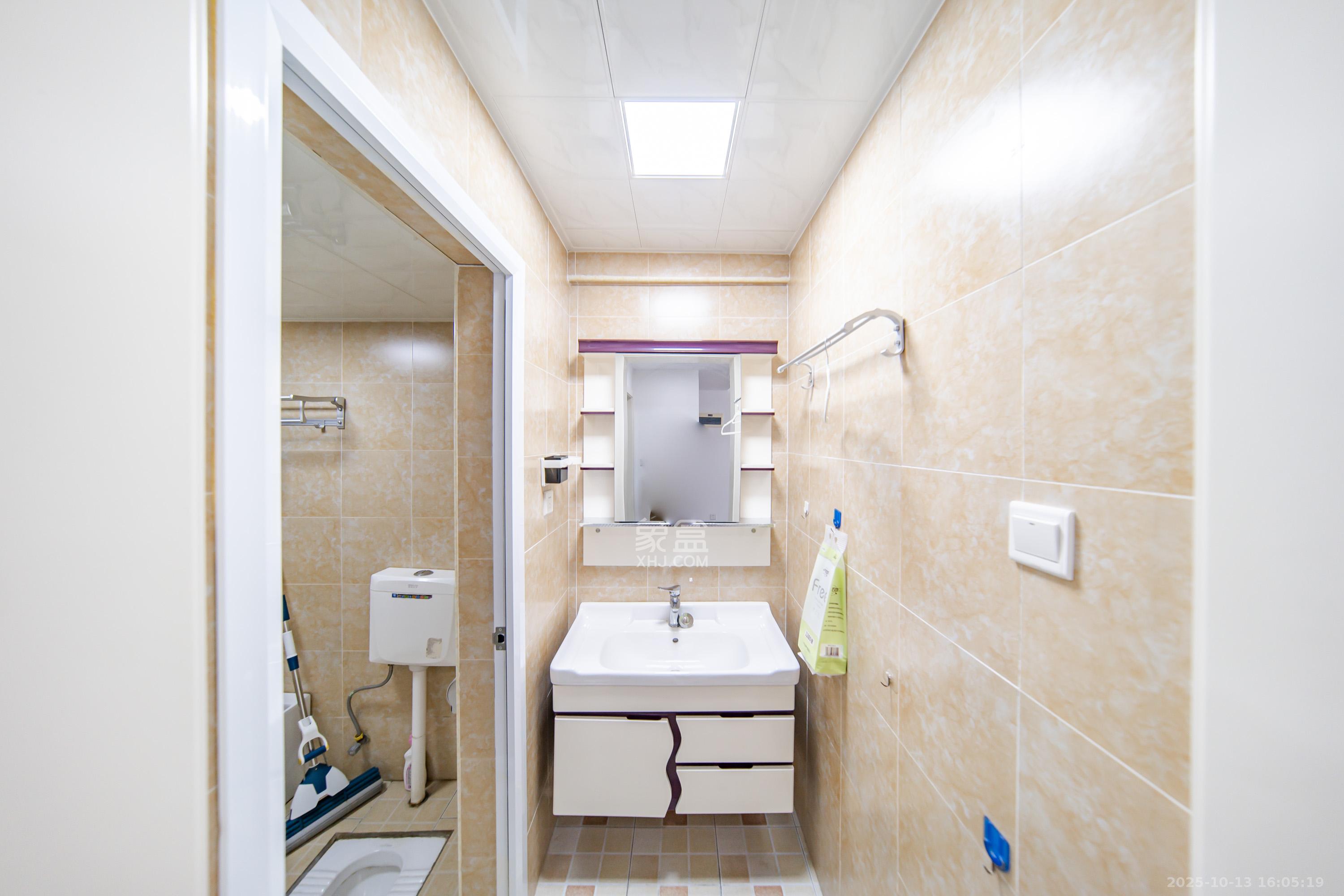 和顺洋湖壹号  3室2厅2卫    86.0万卫生间