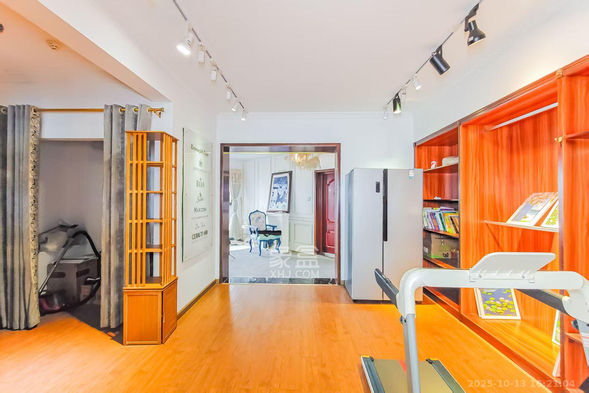 潮宗御苑 4室1厅2卫 7300.0元/月 潮宗御苑 4室1厅2卫 7300.0元/月室内图