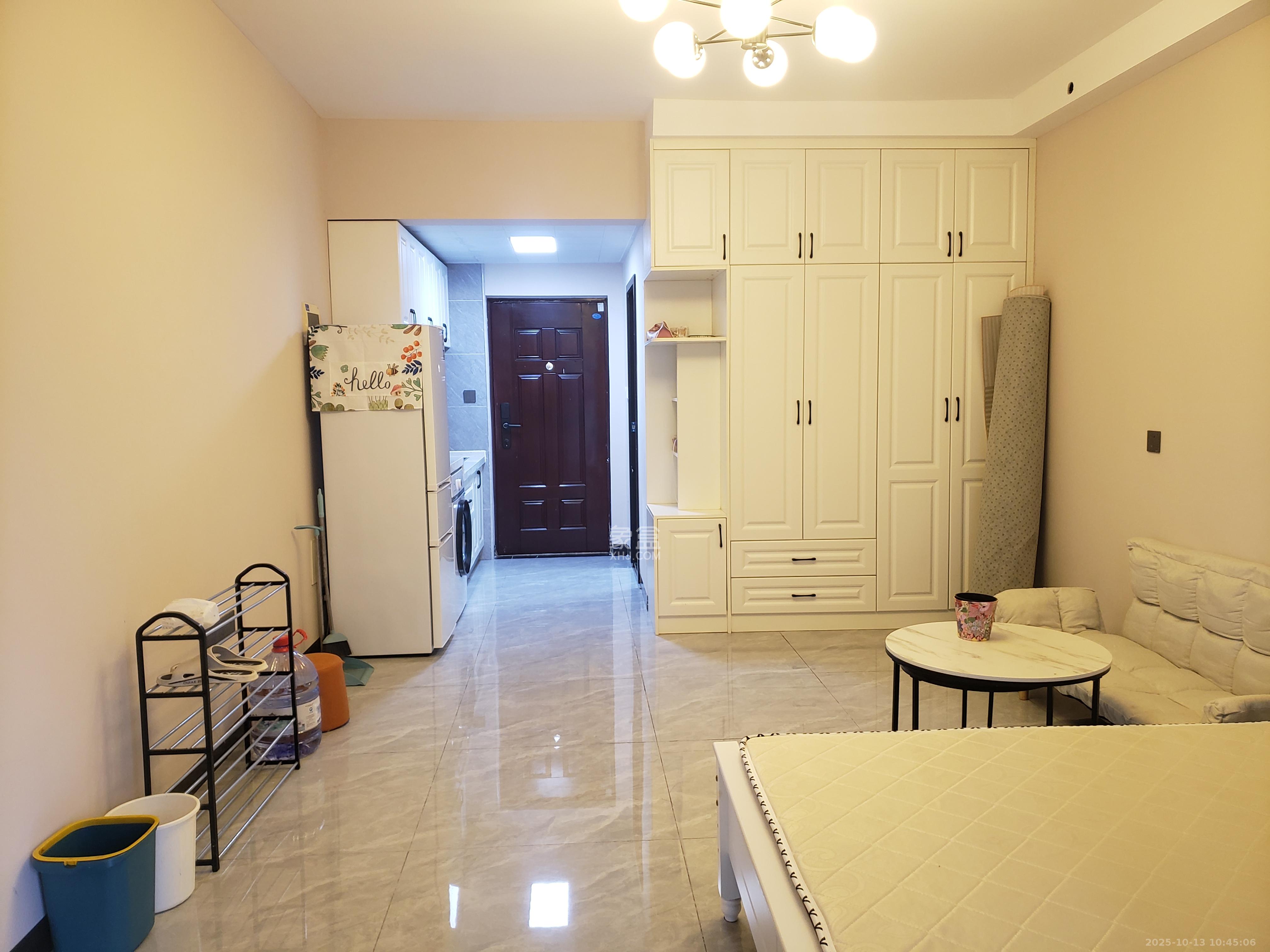 尊邸华庭 1室1厅1卫 1500.0元/月 尊邸华庭 1室1厅1卫 1500.0元/月室内图