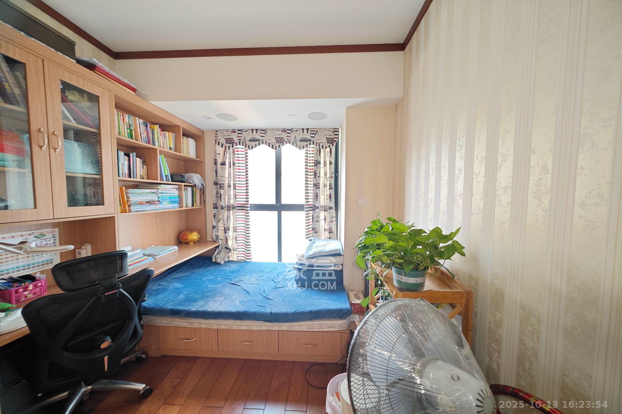 万博汇  3室2厅1卫    3200.0元/月室内图