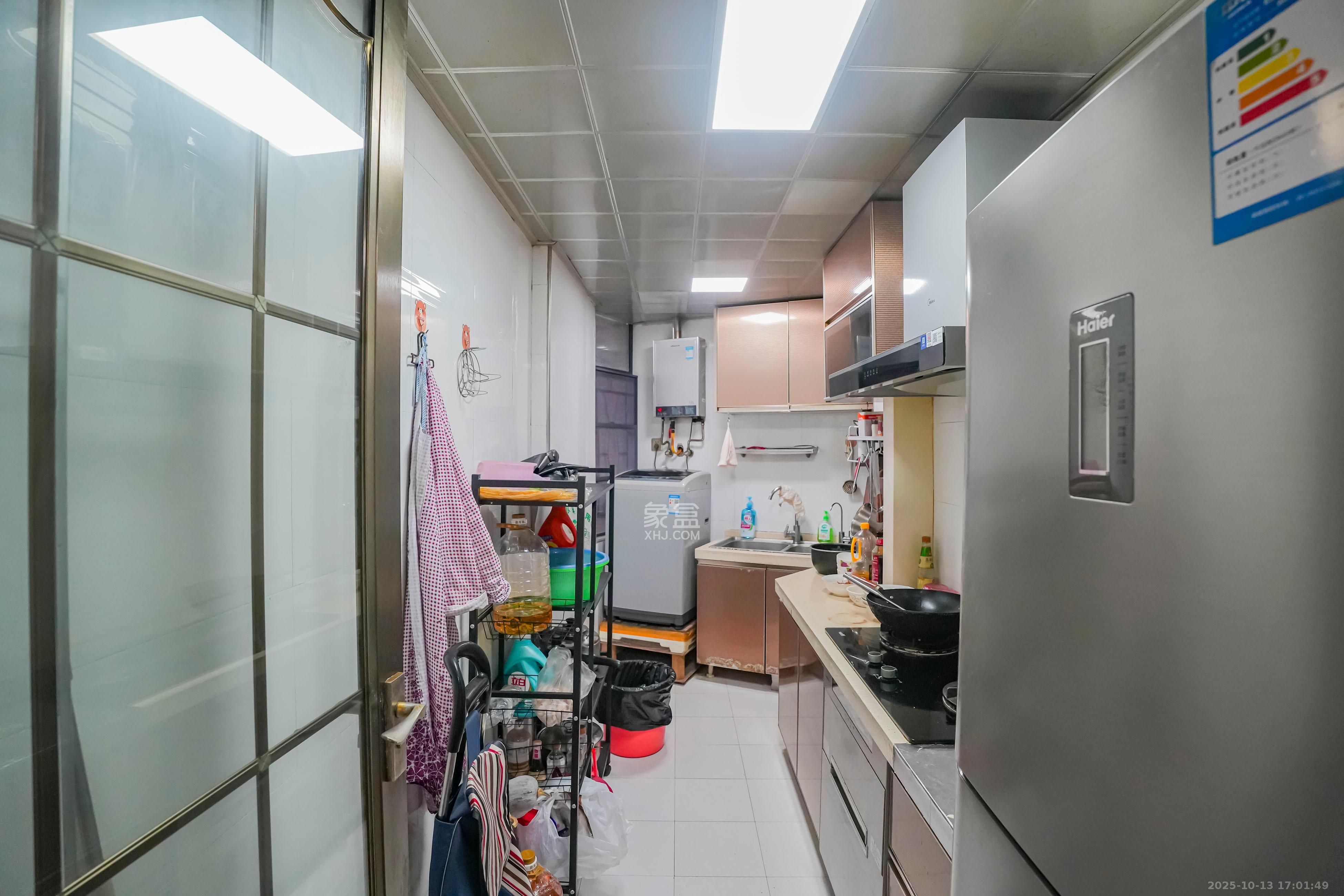 金土地第一湾  2室2厅1卫    72.0万厨房