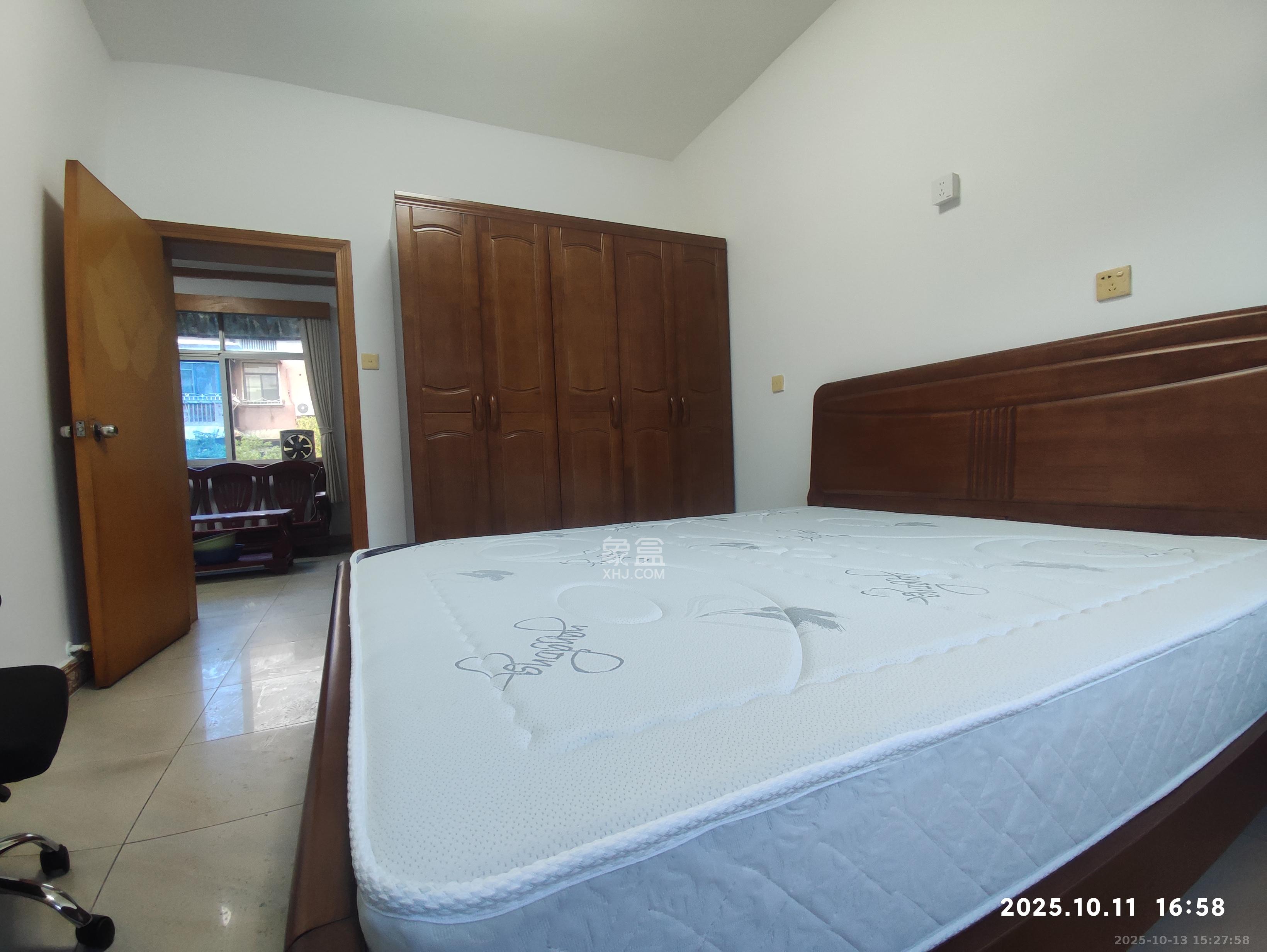 梅岭村 3室1厅1卫 2500.0元/月 梅岭村 3室1厅1卫 2500.0元/月室内图