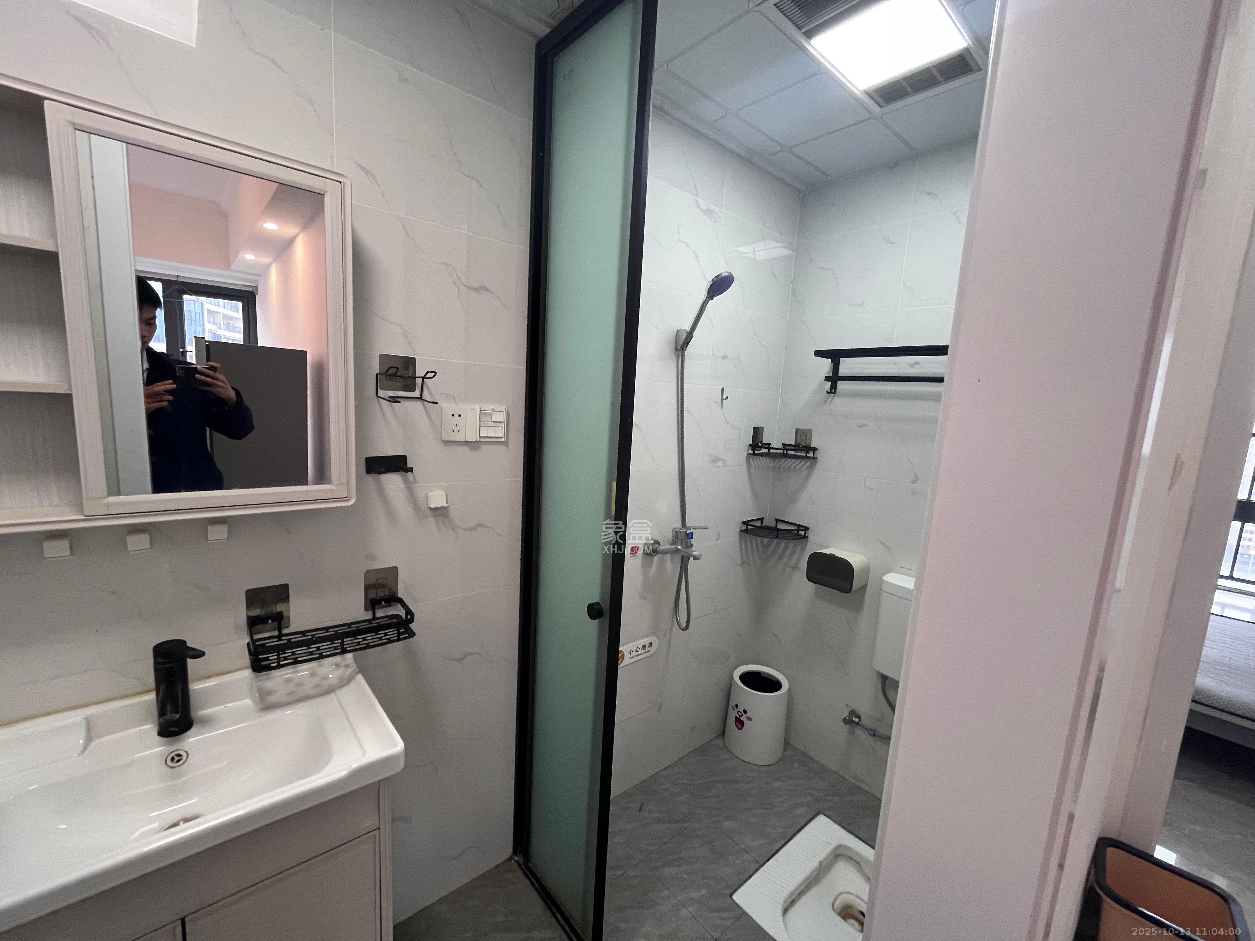 复地星光天地 2室1厅1卫 2400.0元/月 复地星光天地 2室1厅1卫 2400.0元/月室内图