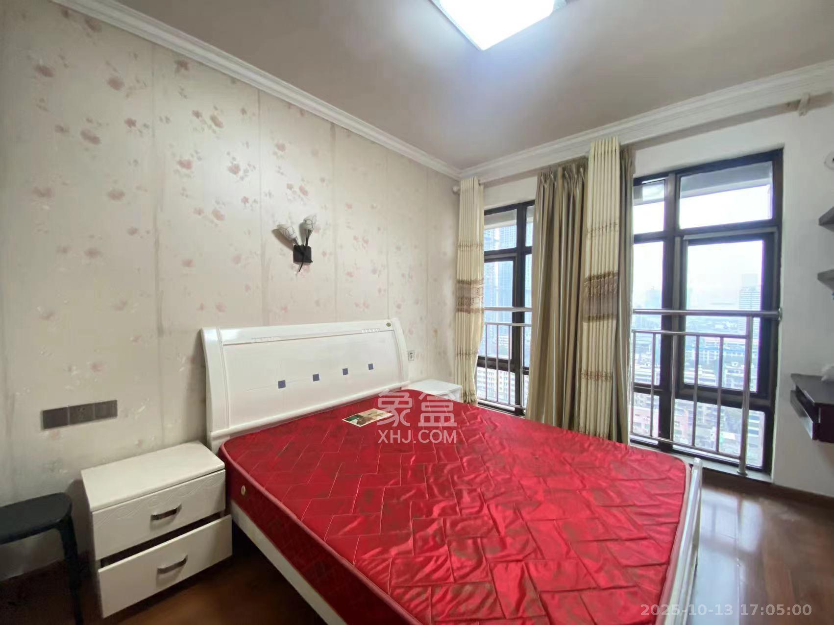 铂宫 3室2厅2卫 4000.0元/月 铂宫 3室2厅2卫 4000.0元/月室内图