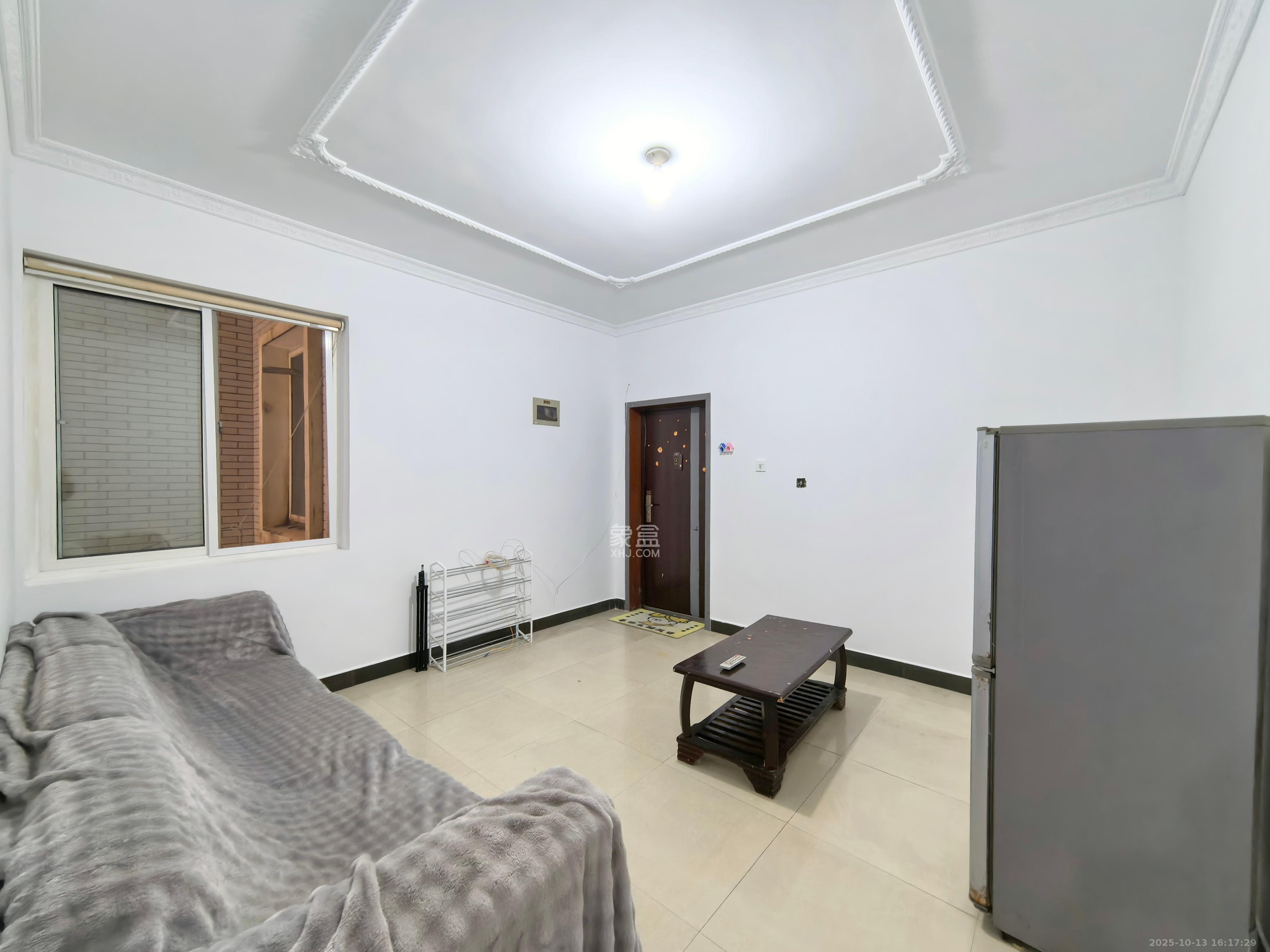 天剑华城 1室1厅1卫 1600.0元/月 天剑华城 1室1厅1卫 1600.0元/月室内图