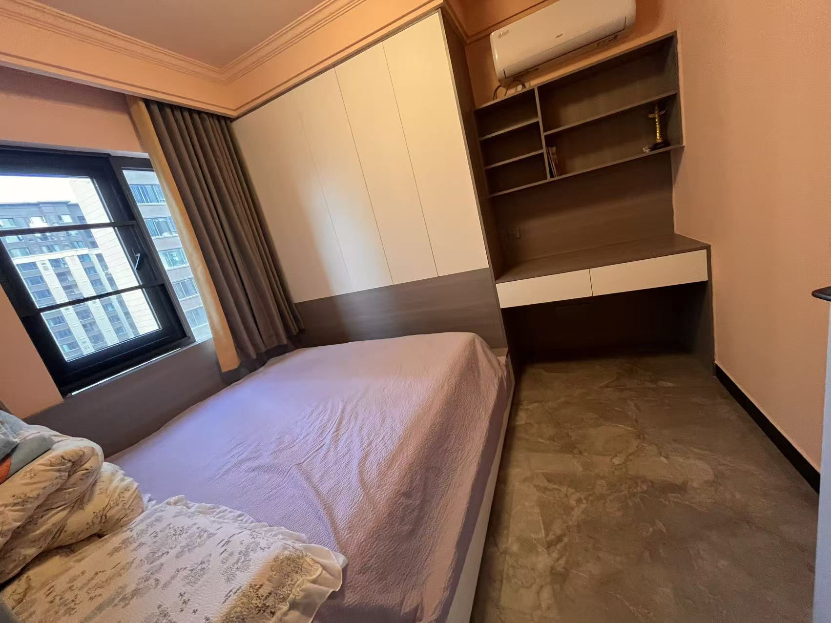 荣盛花语书苑  3室2厅2卫    2500.0元/月室内图