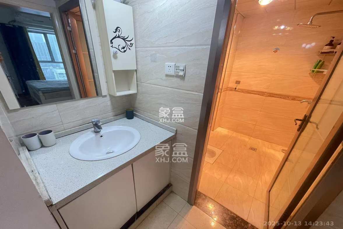 五一中央领御  3室1厅1卫    3600.0元/月 五一中央领御  3室1厅1卫    3600.0元/月室内图