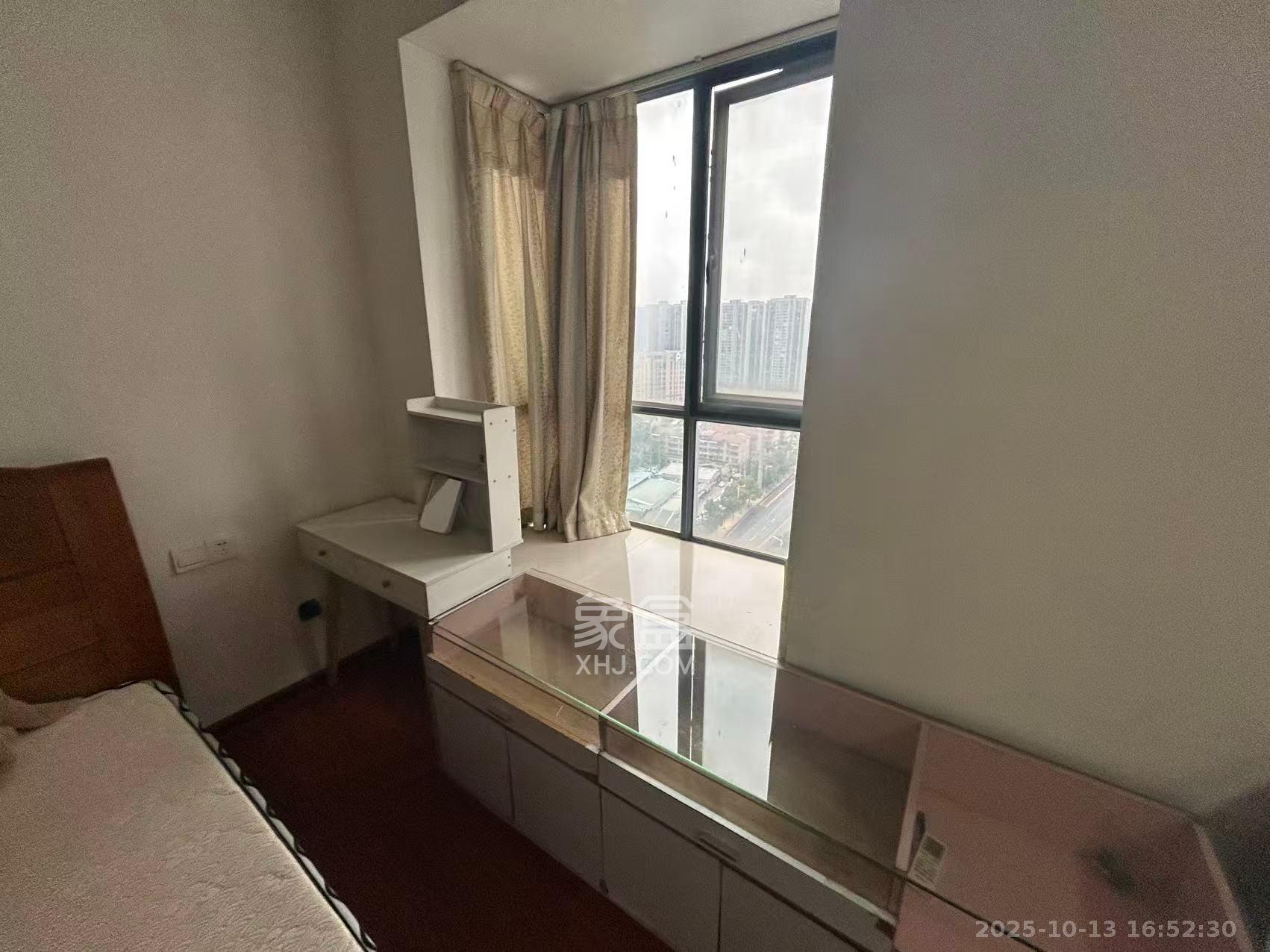 标志浪漫满屋(枫景公寓) 1室1厅1卫 1300.0元/月 标志浪漫满屋(枫景公寓) 1室1厅1卫 1300.0元/月室内图