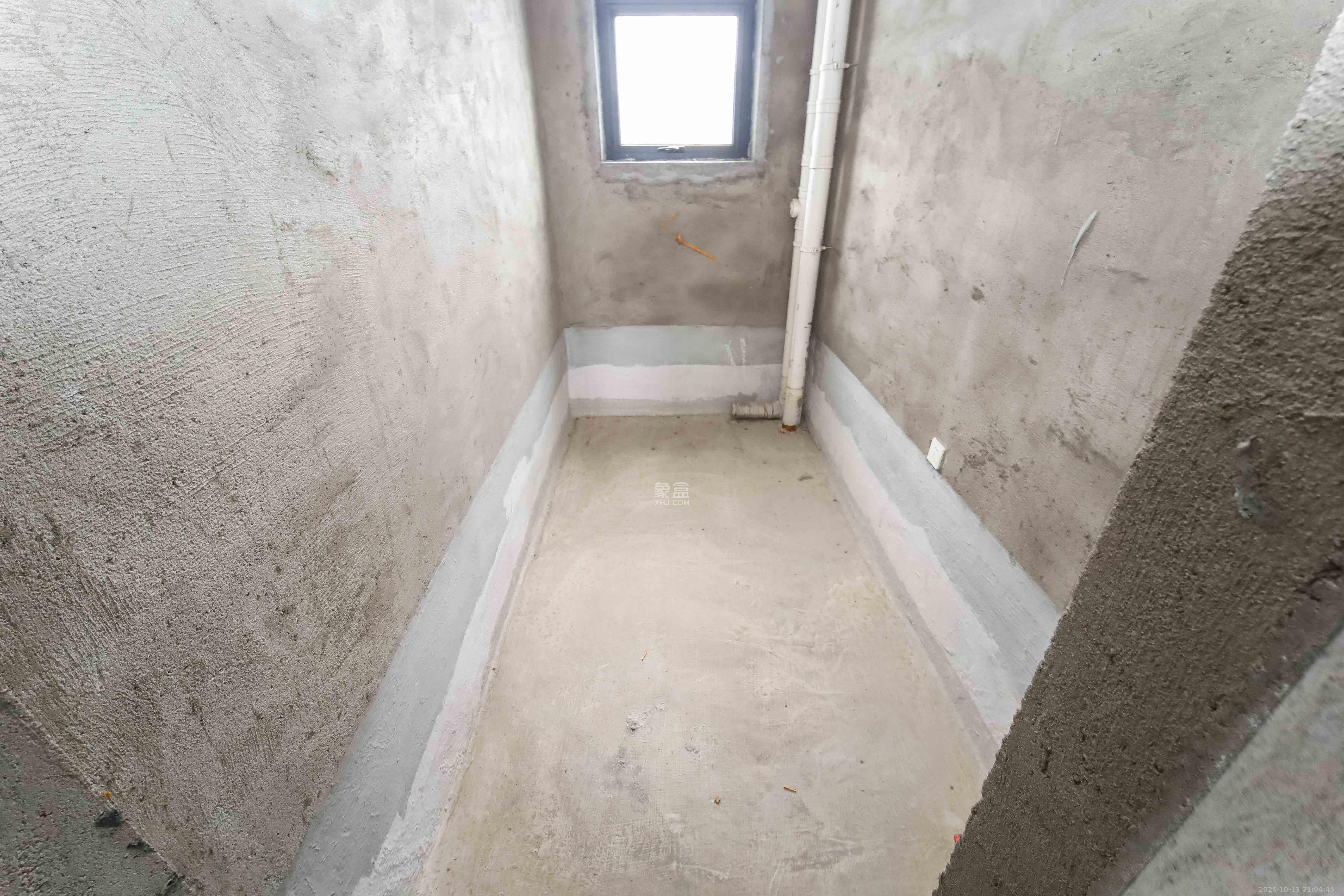 宝能公馆（美联天骄城五期）  4室2厅2卫    180.0万卫生间