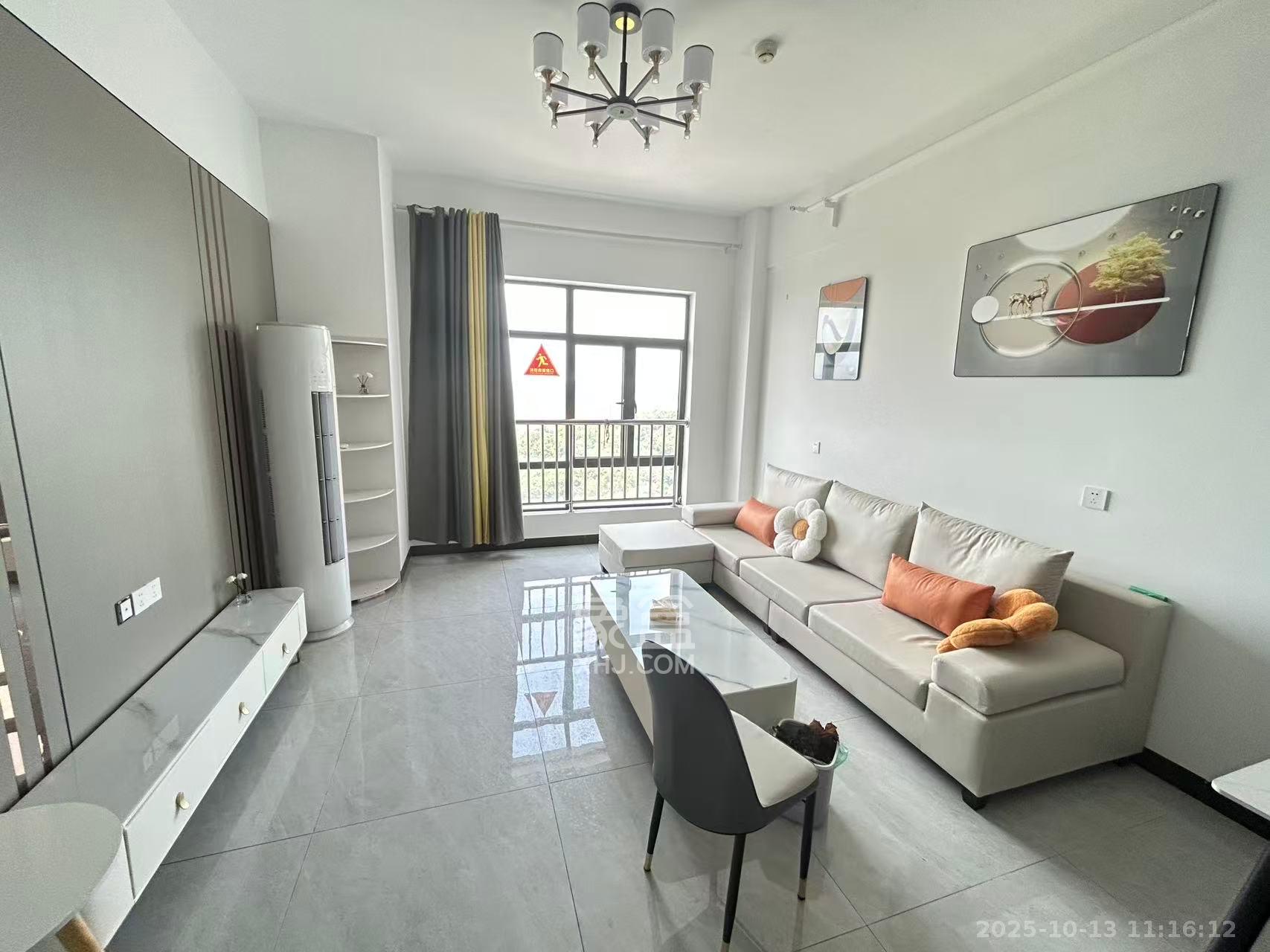 中悦领秀城  2室2厅1卫    1600.0元/月 中悦领秀城  2室2厅1卫    1600.0元/月