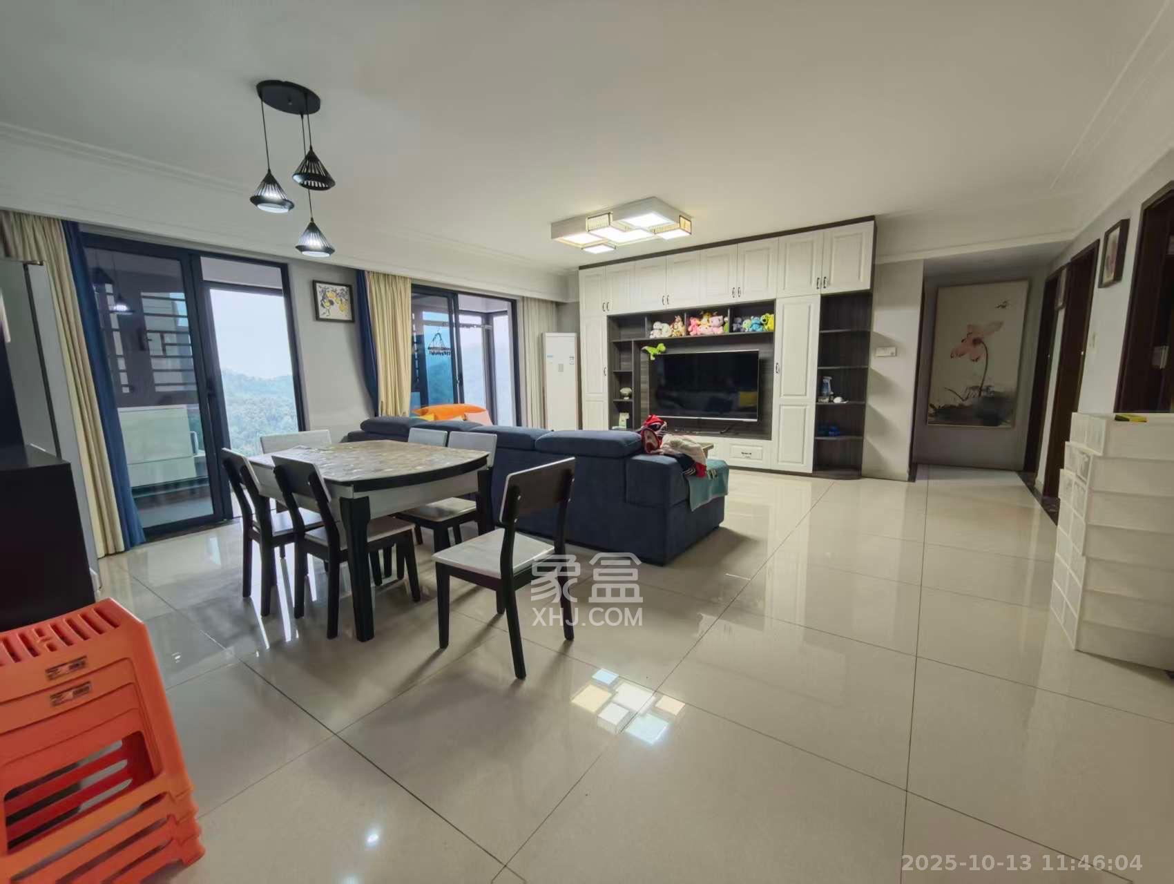 珠江东方明珠（新地东方明珠）三期  3室2厅2卫    2500.0元/月室内图