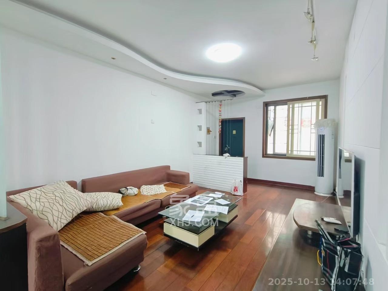 家兴公寓(洪家井)  2室1厅1卫    2300.0元/月 家兴公寓(洪家井)  2室1厅1卫    2300.0元/月室内图1