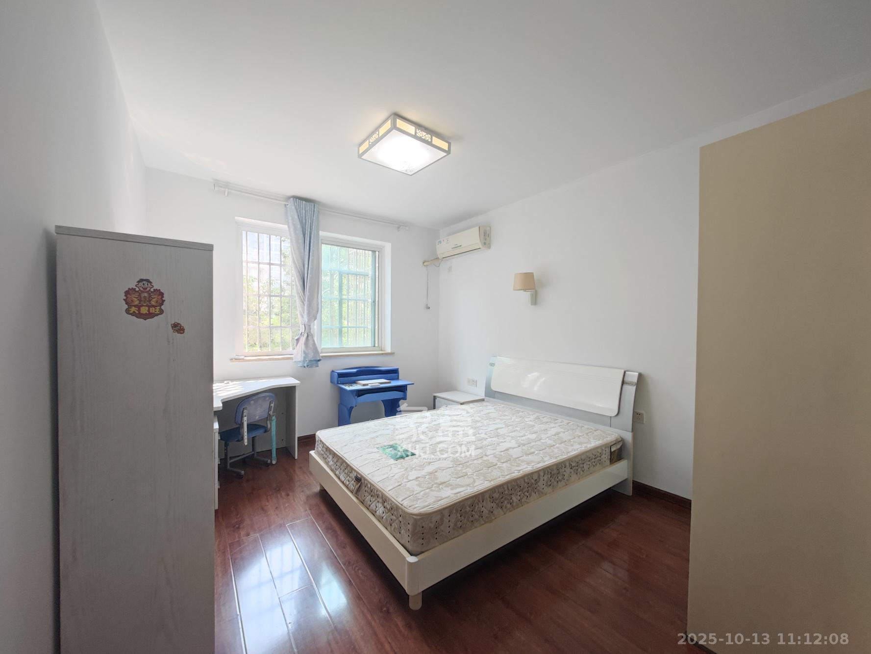 泰禹家园（彩云之翼家园一期、二期、三期）  4室2厅1卫    130.0万卧室