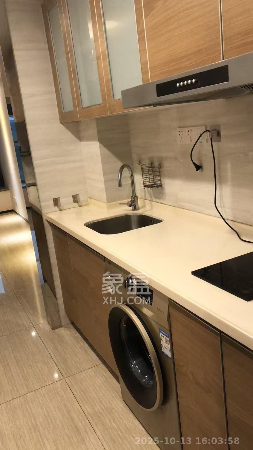 恒大翡翠华庭  1室1厅1卫    1400.0元/月室内图
