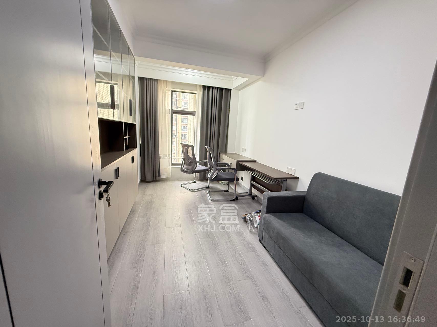 九华世纪城 4室2厅2卫 1600.0元/月 九华世纪城 4室2厅2卫 1600.0元/月室内图