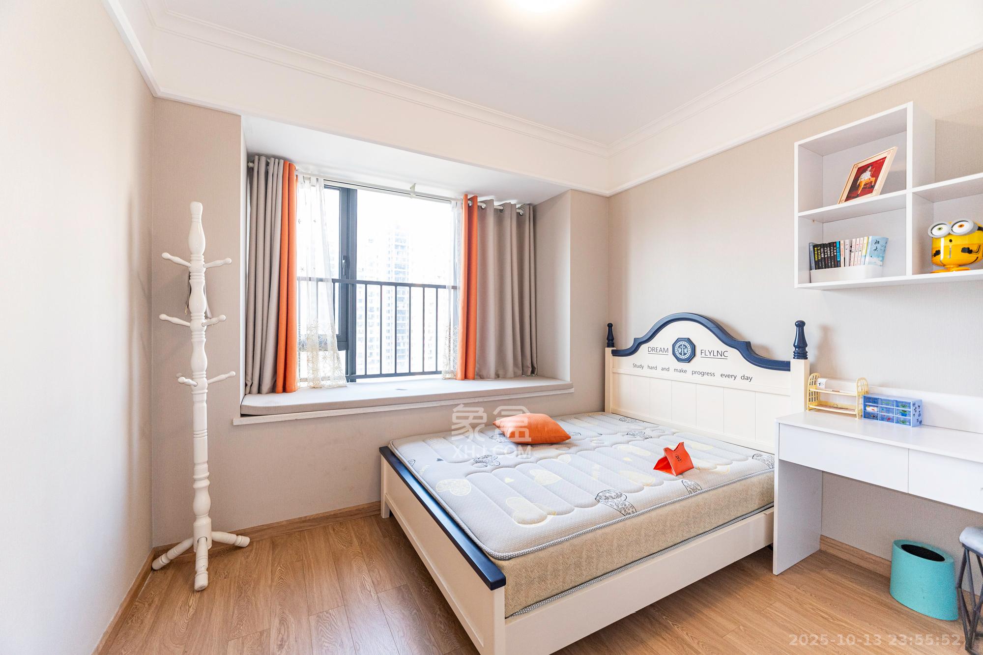 运达锦绣广场  4室2厅2卫    158.8万卧室