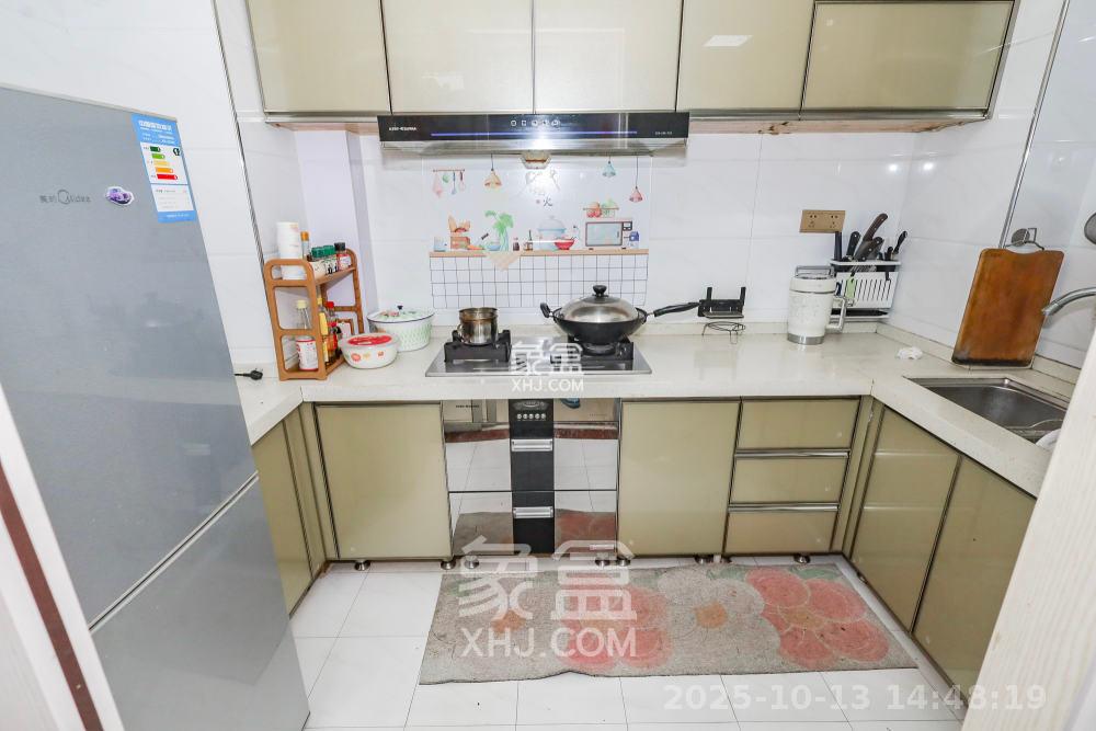 钰龙天下二期(钰龙佳园)  2室2厅1卫    2200.0元/月 钰龙天下二期(钰龙佳园)  2室2厅1卫    2200.0元/月室内图