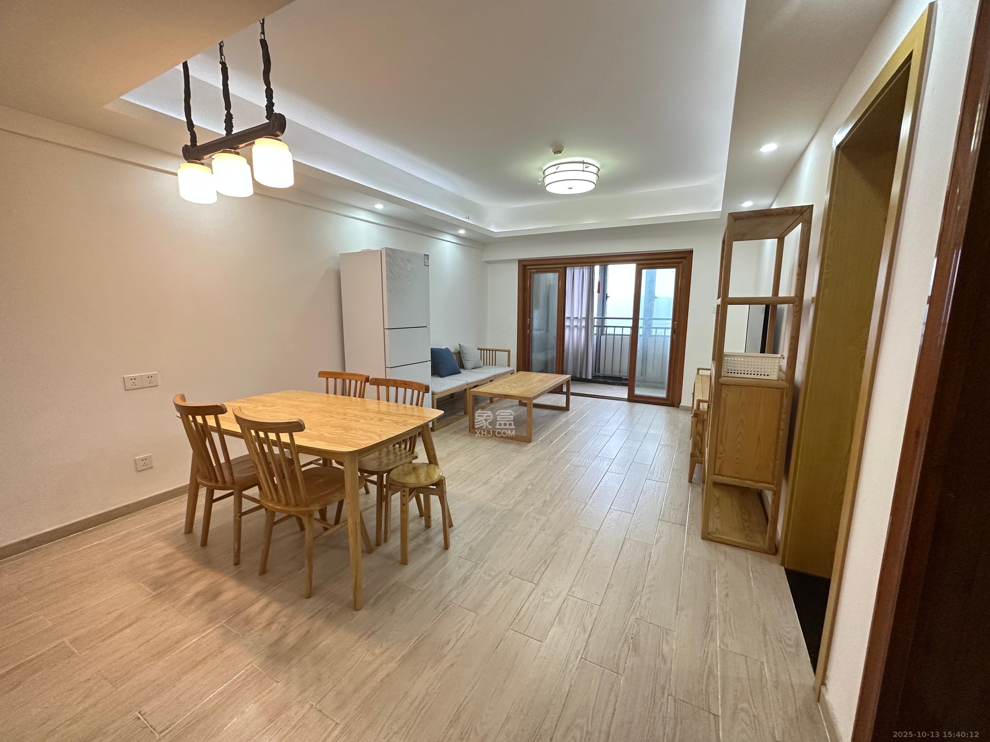 保利国际广场 1室1厅1卫 3500.0元/月 保利国际广场 1室1厅1卫 3500.0元/月室内图