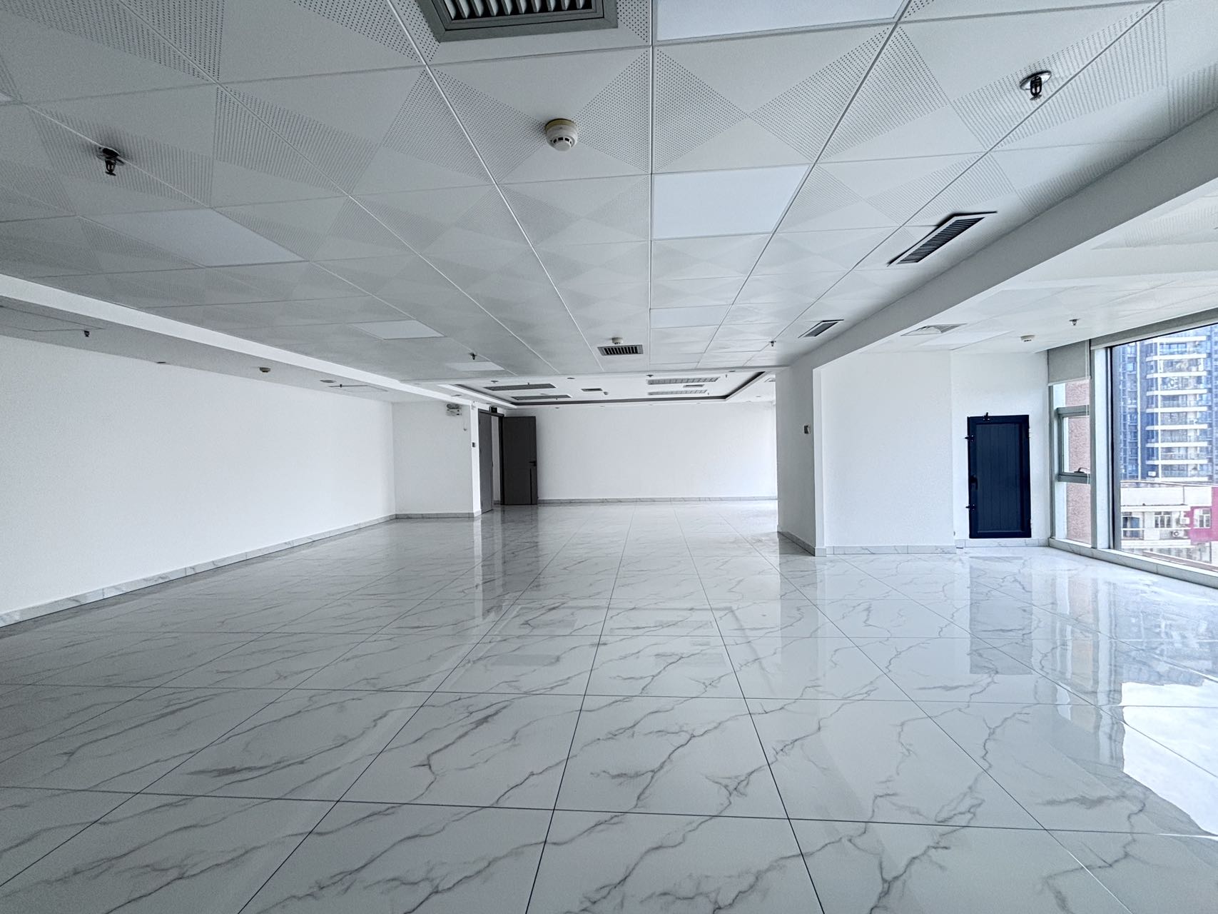 天邑国际大厦   318.22㎡      12000.0元/月室内图