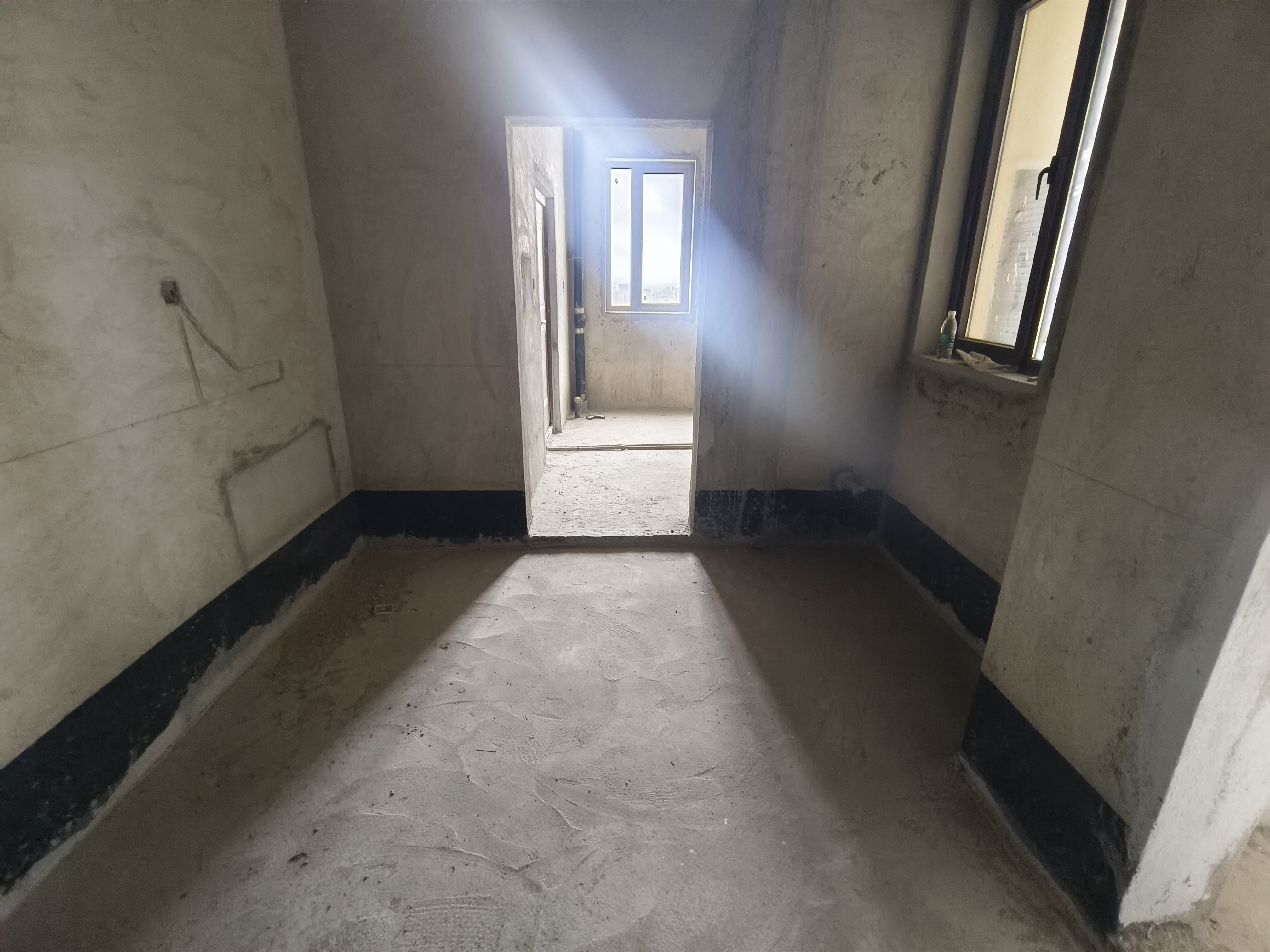 海航豪庭南苑  4室2厅3卫    690.0万 海航豪庭南苑  4室2厅3卫    690.0万客厅