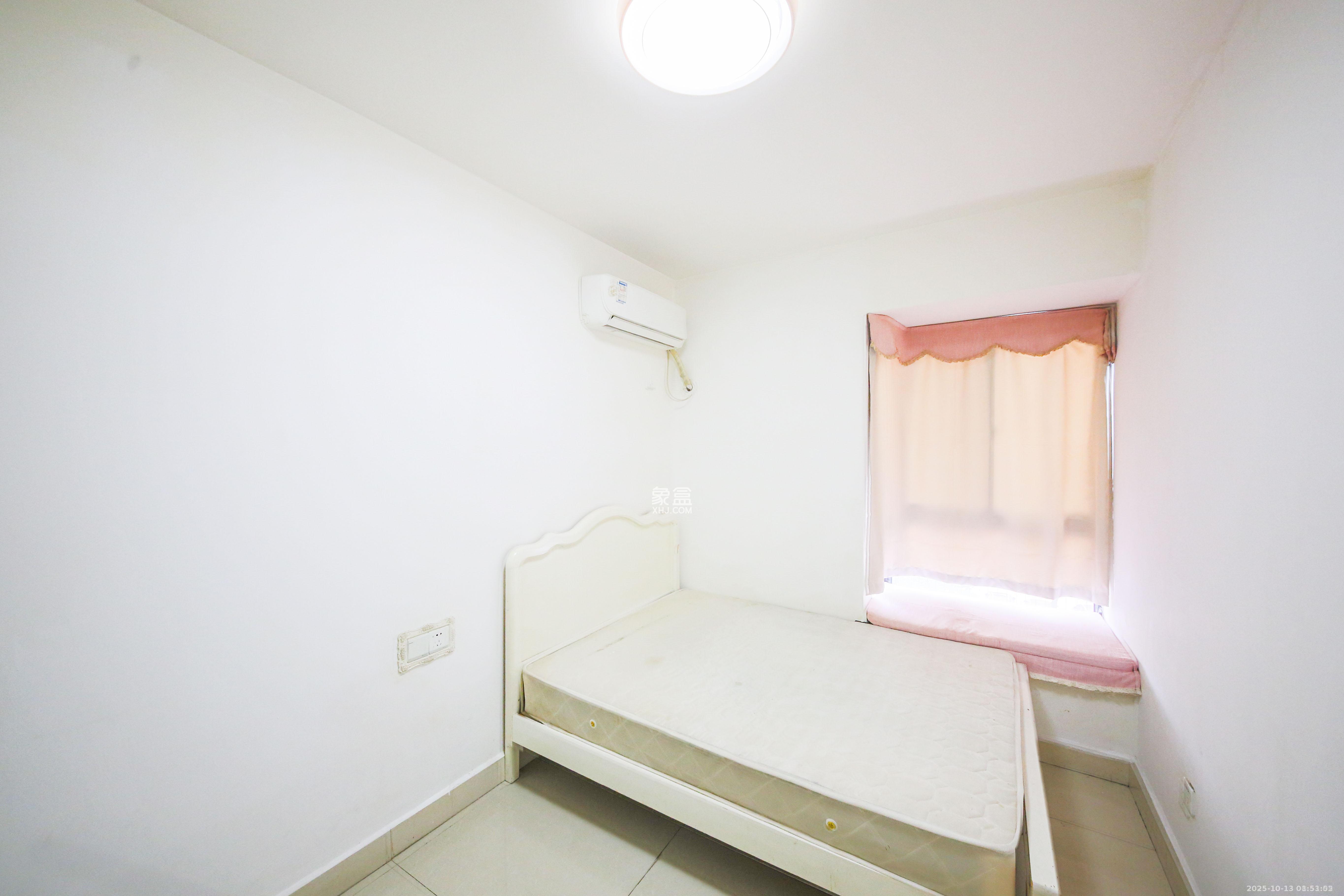 天城泰祥苑 4室2厅2卫 2600.0元/月 天城泰祥苑 4室2厅2卫 2600.0元/月室内图