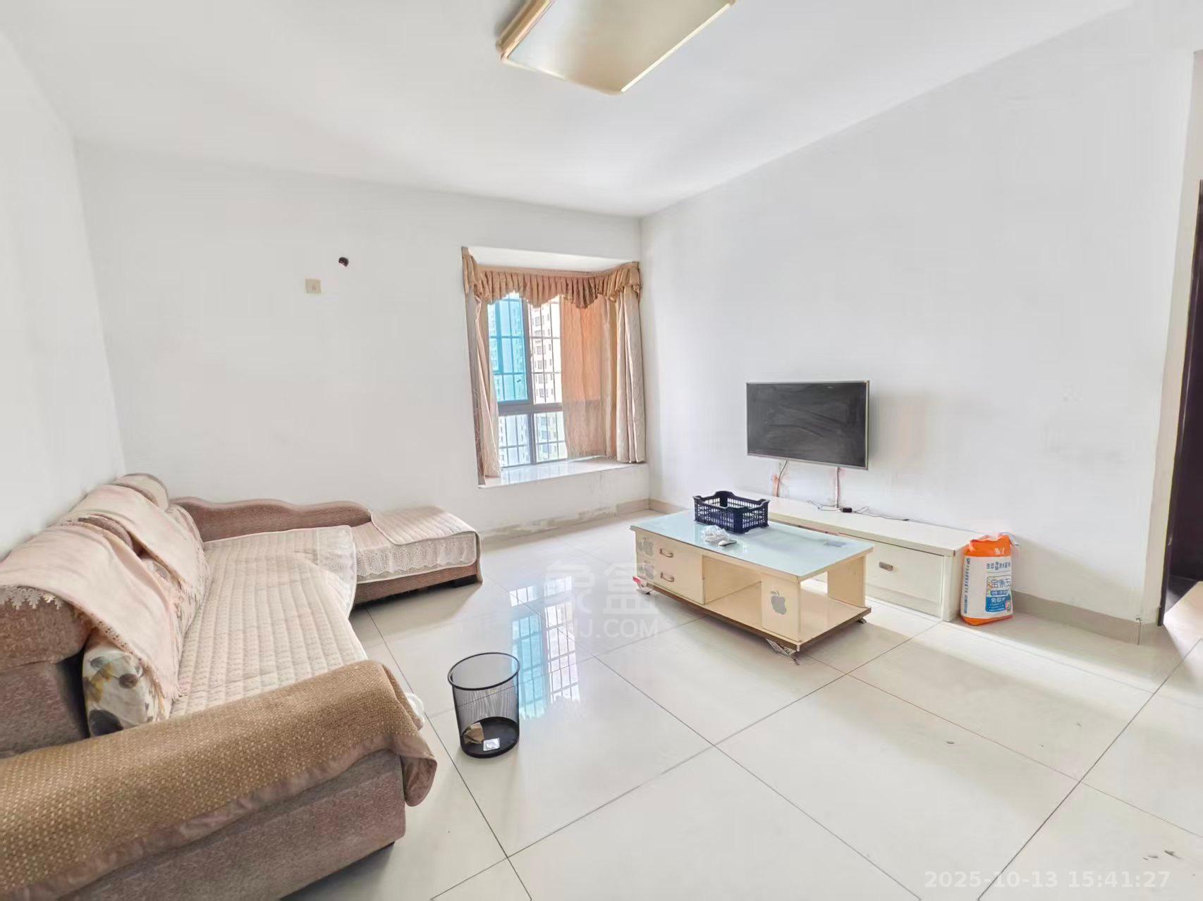 圣华名城建设北路110号 3室2厅1卫 1300.0元/月 圣华名城建设北路110号 3室2厅1卫 1300.0元/月户型图