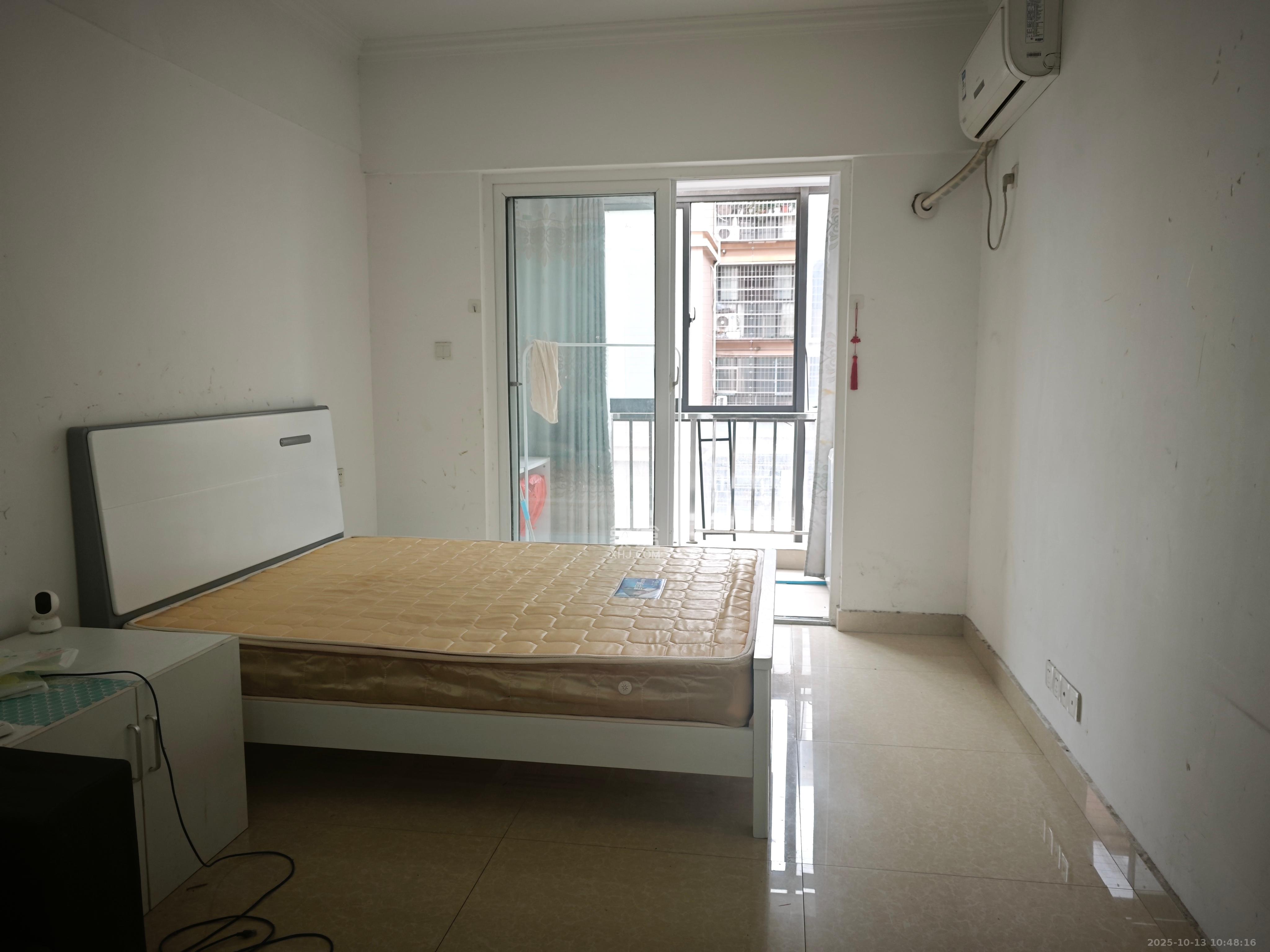 爵士湘 1室1厅1卫 1150.0元/月 爵士湘 1室1厅1卫 1150.0元/月室内图