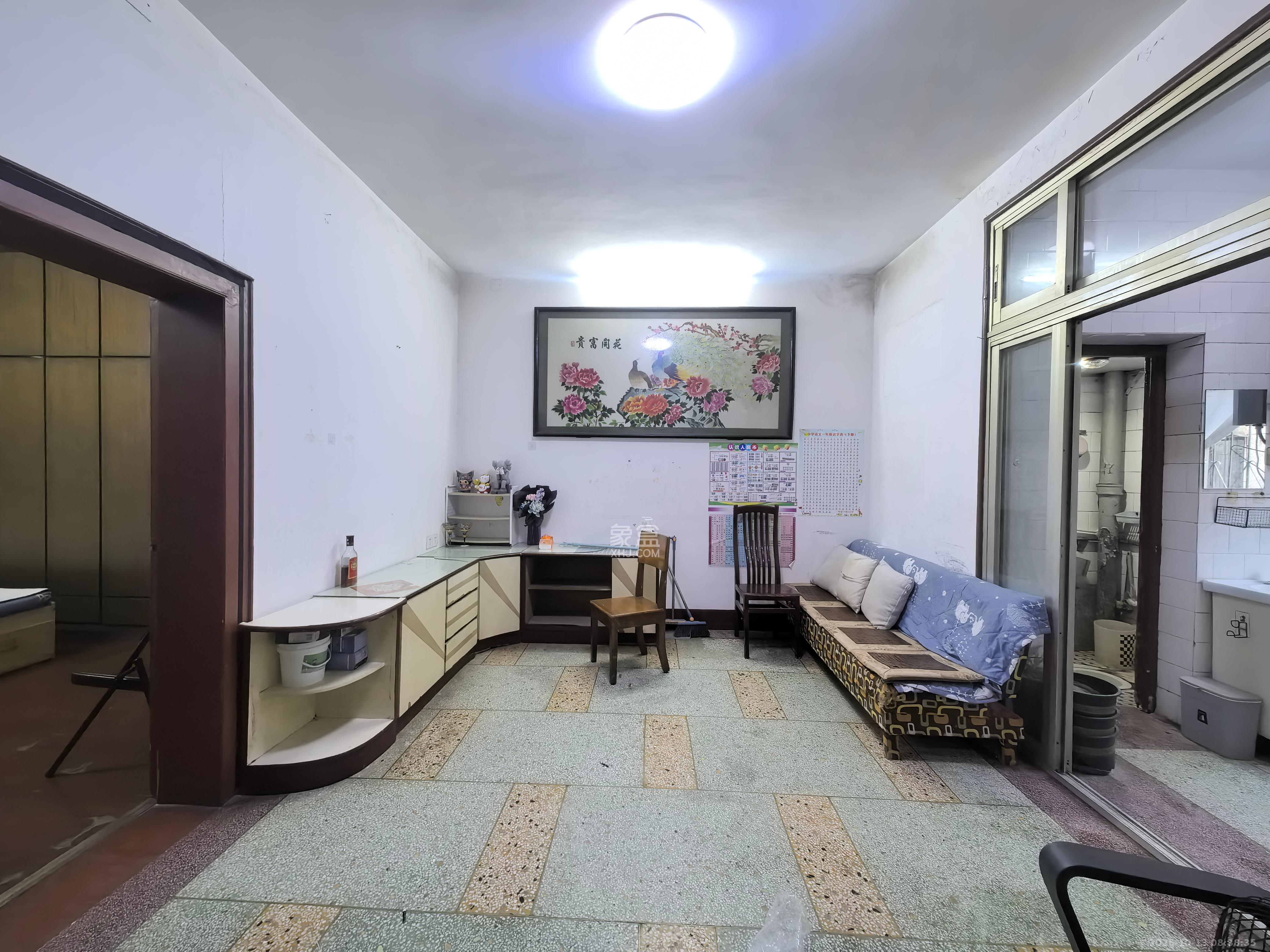 东风二村社区房  2室1厅1卫    1600.0元/月室内图