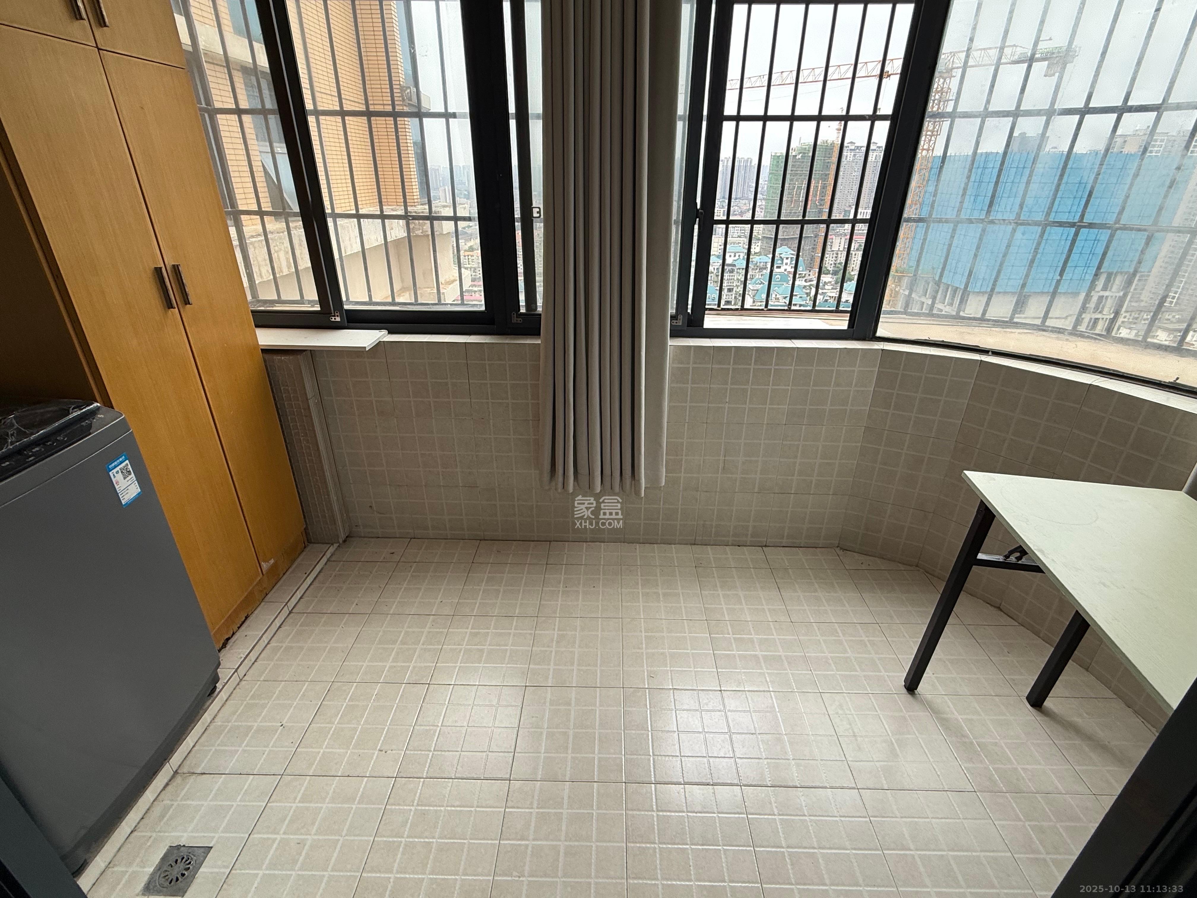 融圣国际  2室2厅1卫    2700.0元/月室内图