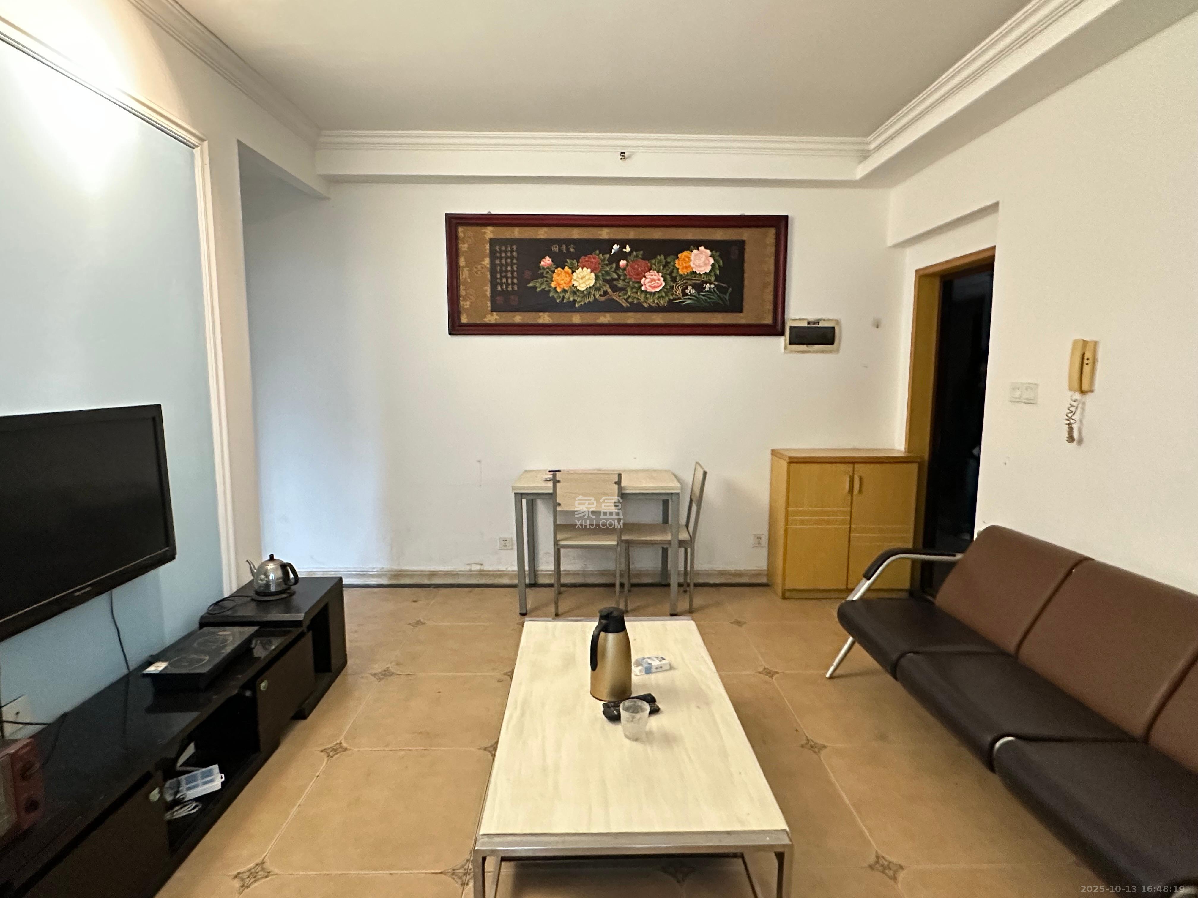 尚都花园城  2室1厅1卫    1600.0元/月 尚都花园城  2室1厅1卫    1600.0元/月