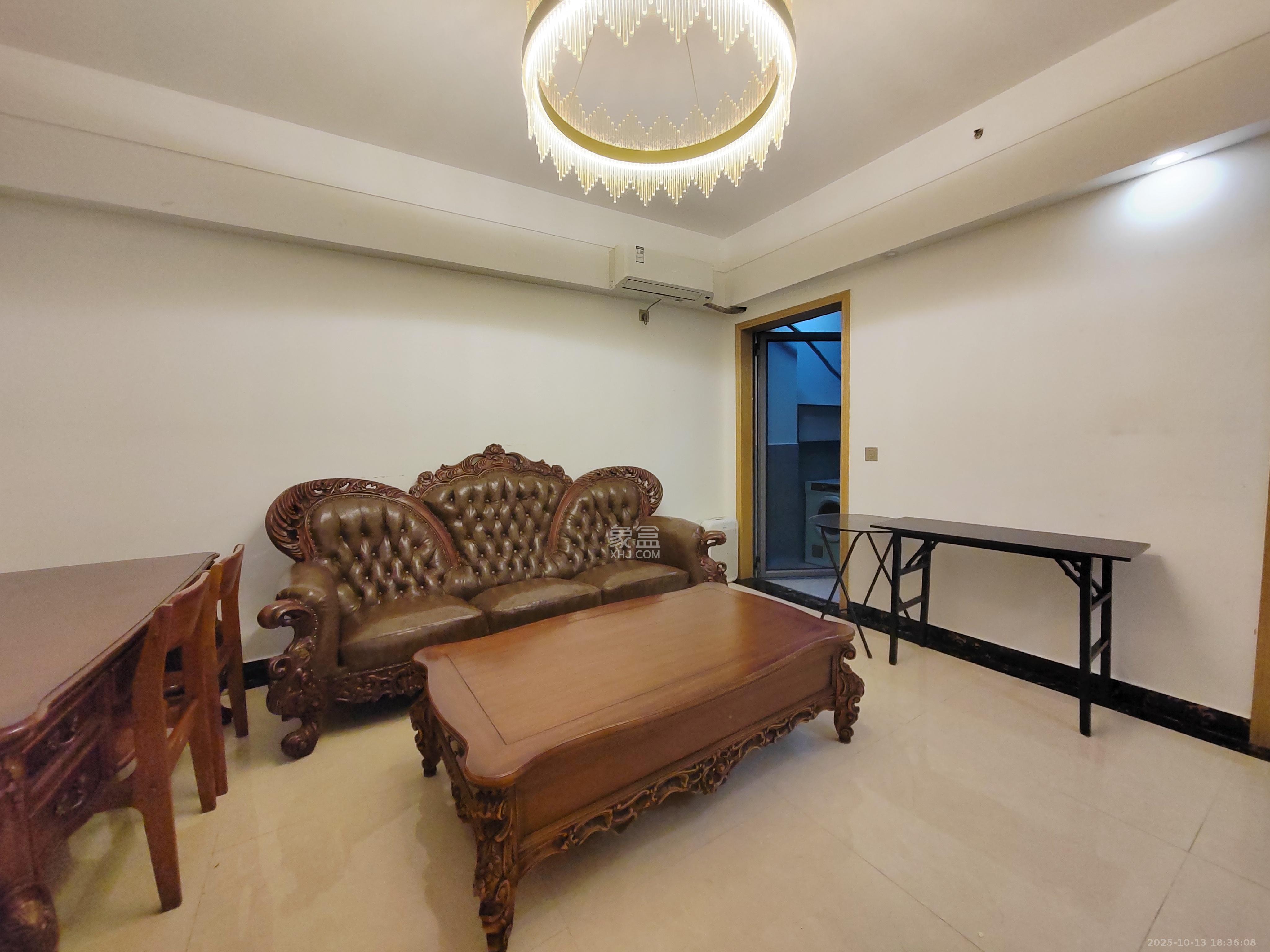 长房八方里（长房公园里）   60.0㎡      2300.0元/月